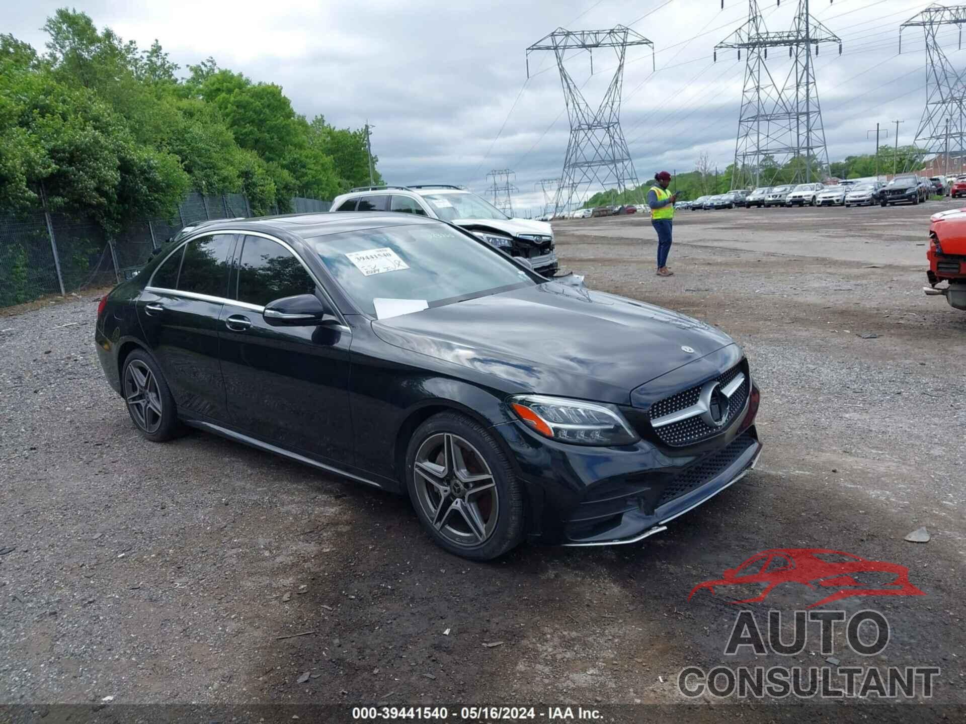 MERCEDES-BENZ C 300 2019 - 55SWF8EB6KU283265