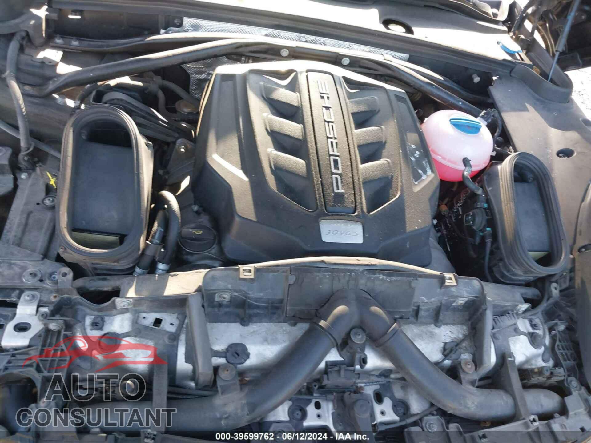 PORSCHE MACAN 2016 - WP1AB2A5XGLB45686