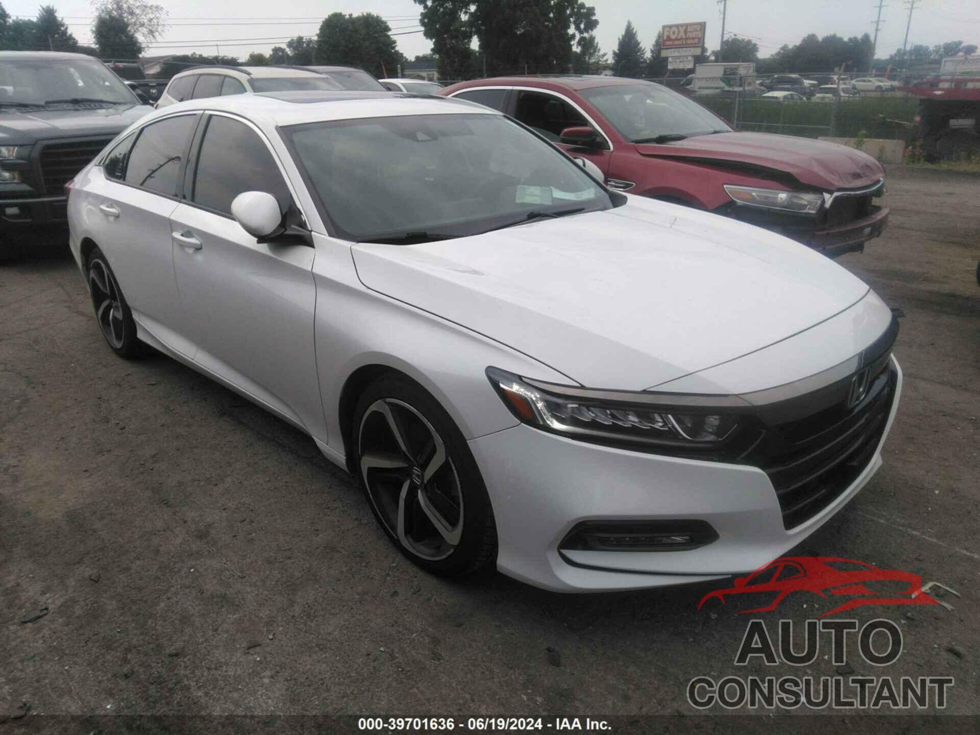 HONDA ACCORD 2018 - 1HGCV2F36JA017569
