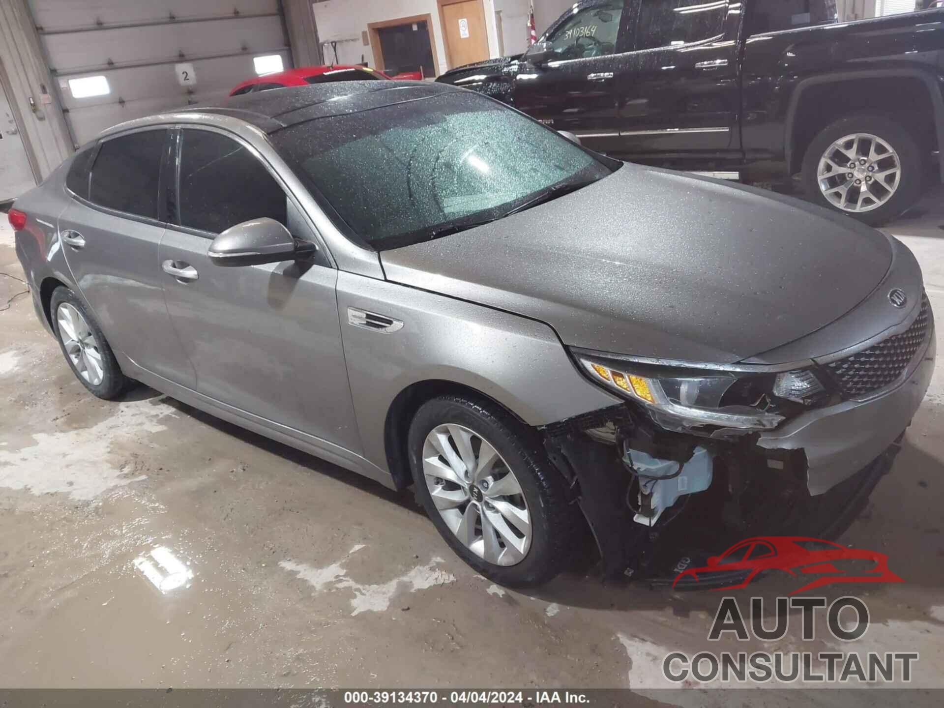 KIA OPTIMA 2017 - 5XXGU4L3XHG150675