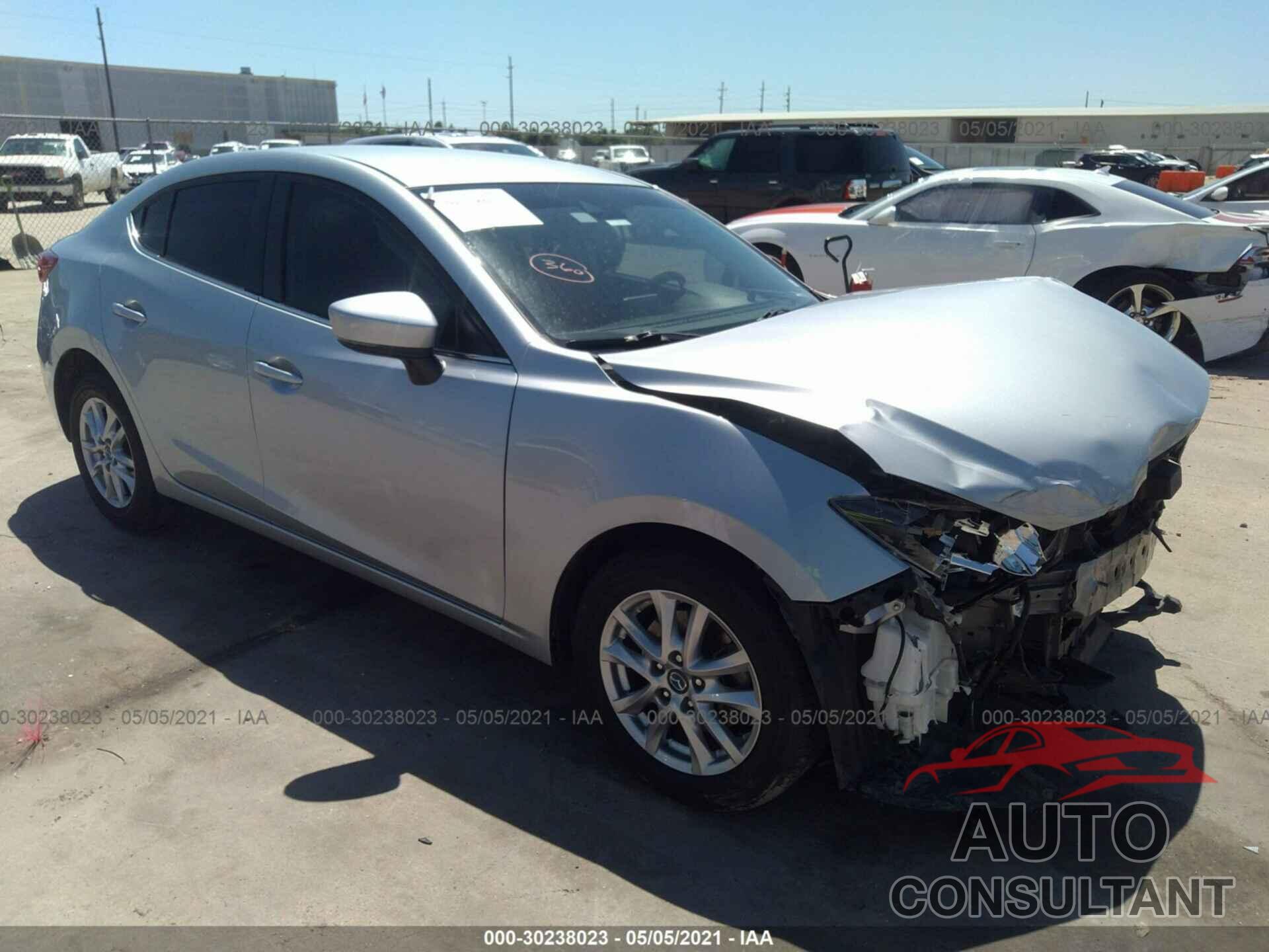 MAZDA MAZDA3 4-DOOR 2018 - 3MZBN1U79JM179917