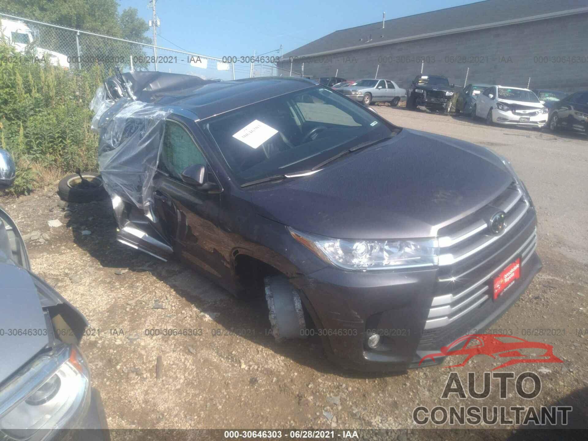 TOYOTA HIGHLANDER 2019 - 5TDJZRFH0KS574920