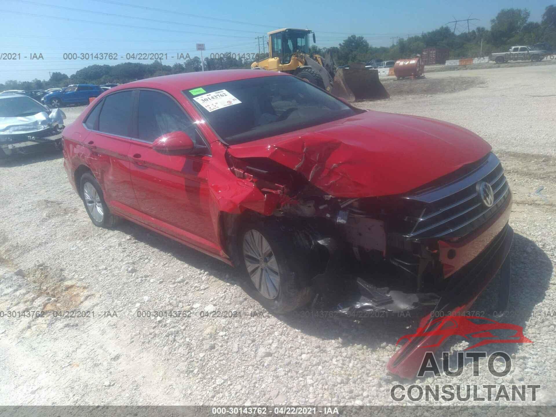 VOLKSWAGEN JETTA 2019 - 3VWC57BU8KM184561