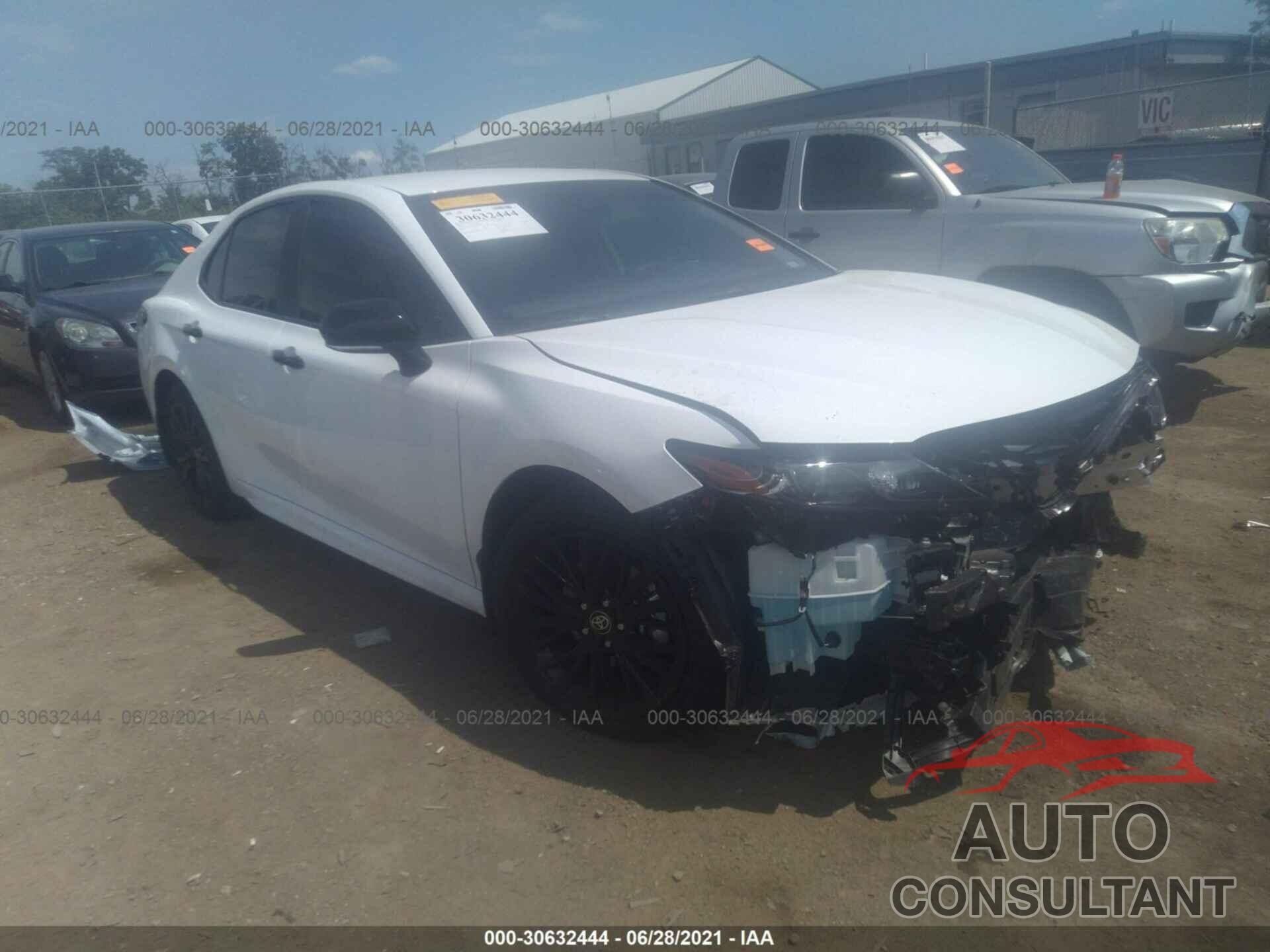 TOYOTA CAMRY 2021 - 4T1T11AK9MU453947