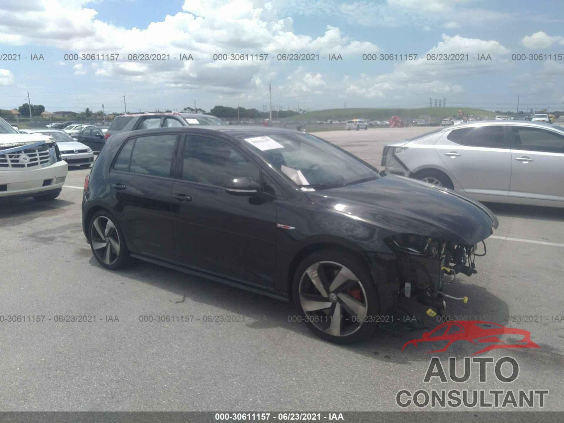 VOLKSWAGEN GOLF GTI 2021 - 3VW5T7AU0MM009790