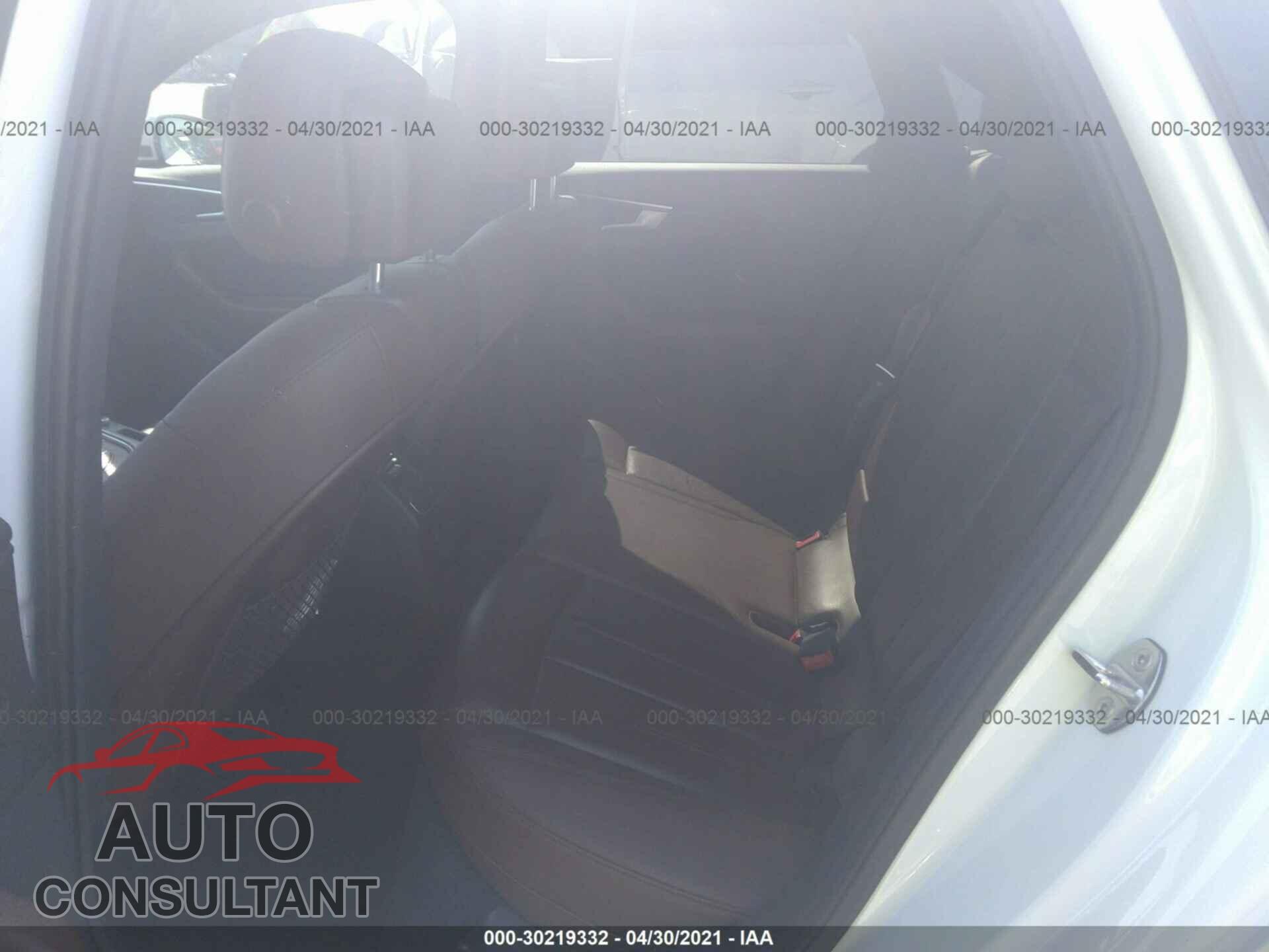 AUDI A4 2017 - WAULNAF46HN069057