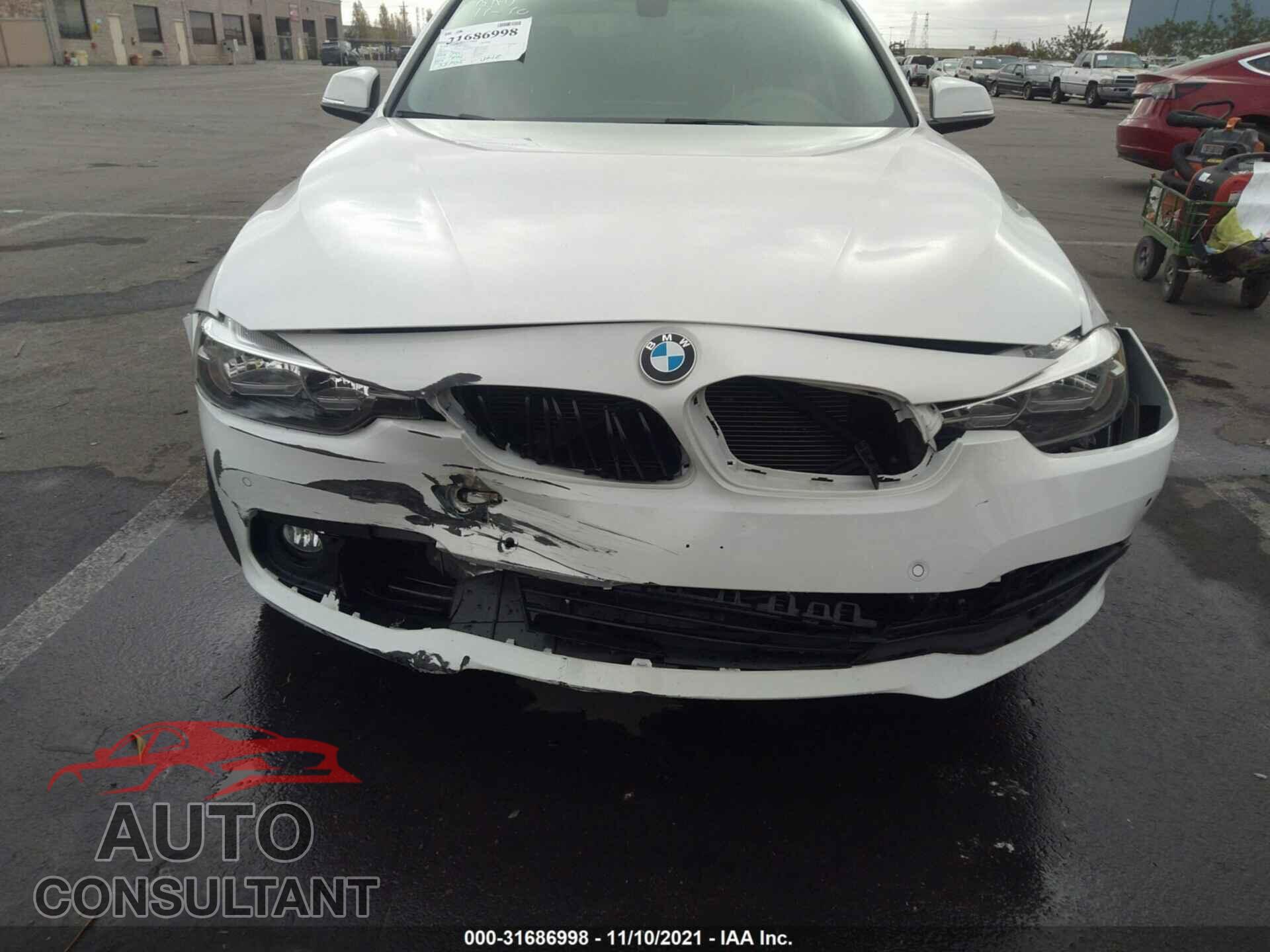 BMW 3 SERIES 2016 - WBA8E1G52GNU11227