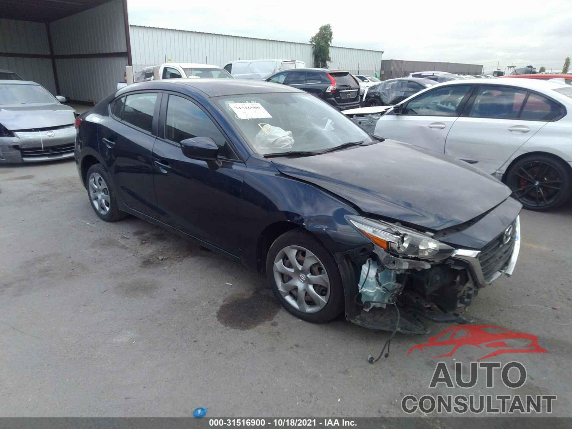 MAZDA MAZDA3 4-DOOR 2017 - JM1BN1U72H1131072