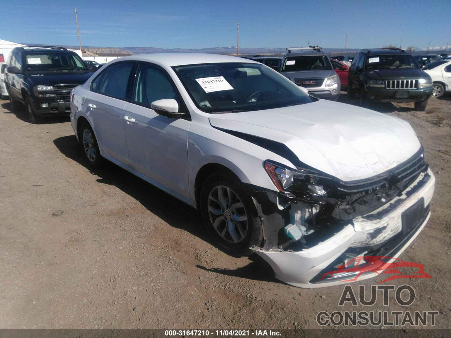 VOLKSWAGEN PASSAT 2018 - 1VWAA7A31JC004431