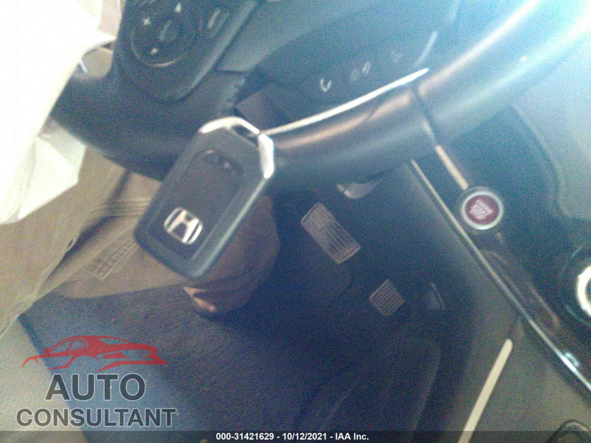 HONDA CR-V 2016 - 5J6RM4H77GL008409