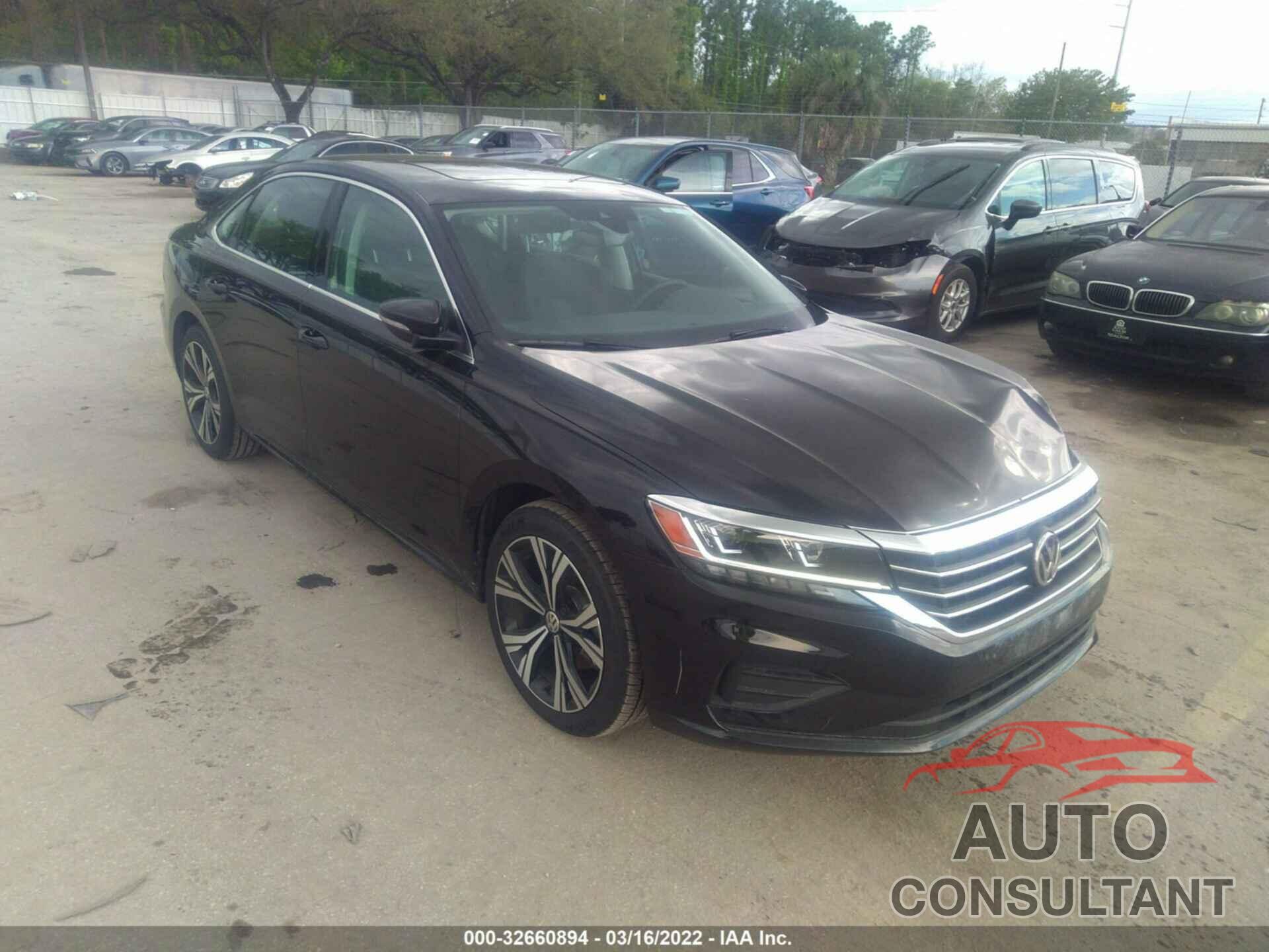 VOLKSWAGEN PASSAT 2022 - 1VWSA7A34NC000920