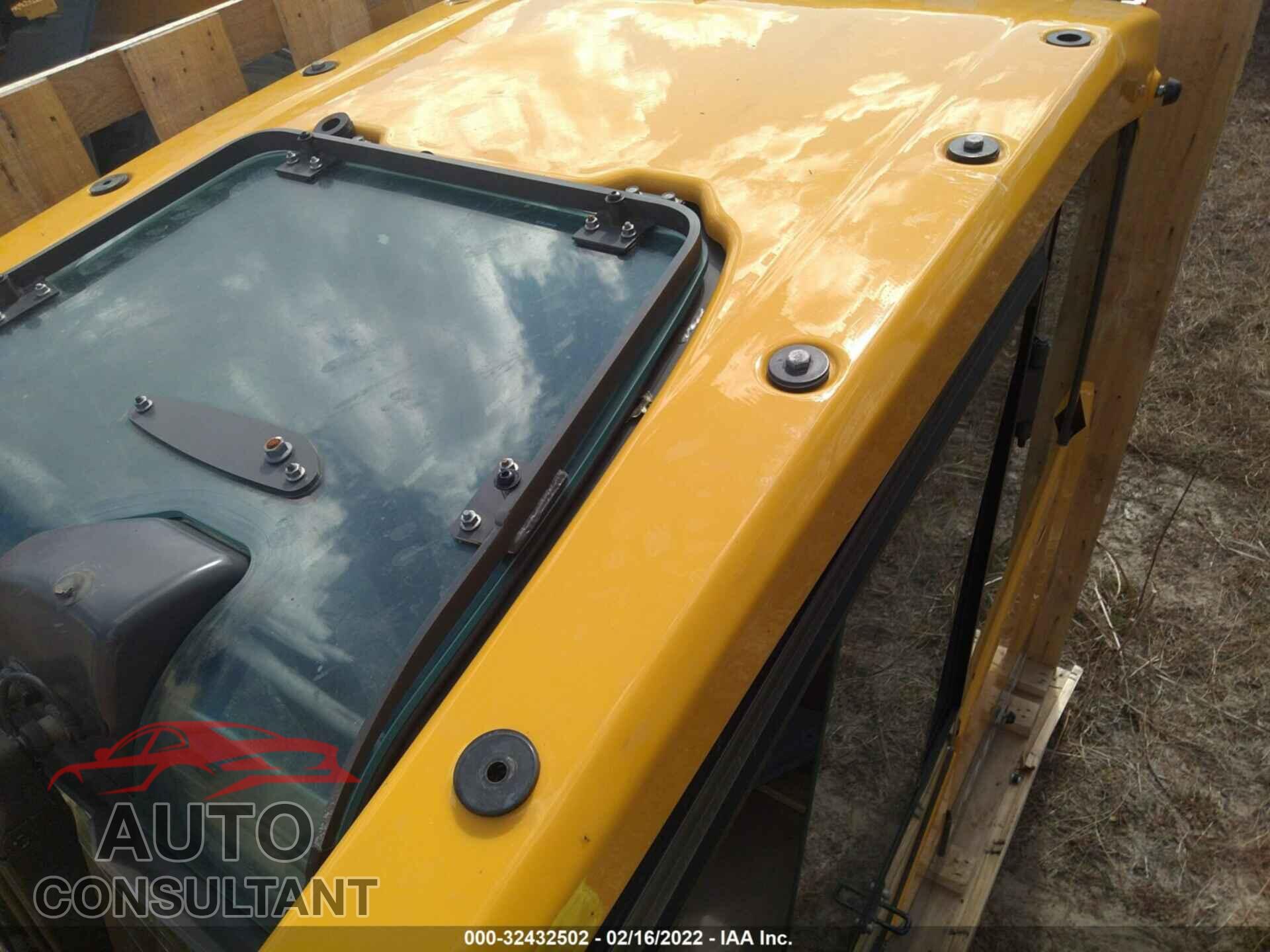 VOLVO **CAB ONLY** 2020 - VCEC200EA00314449