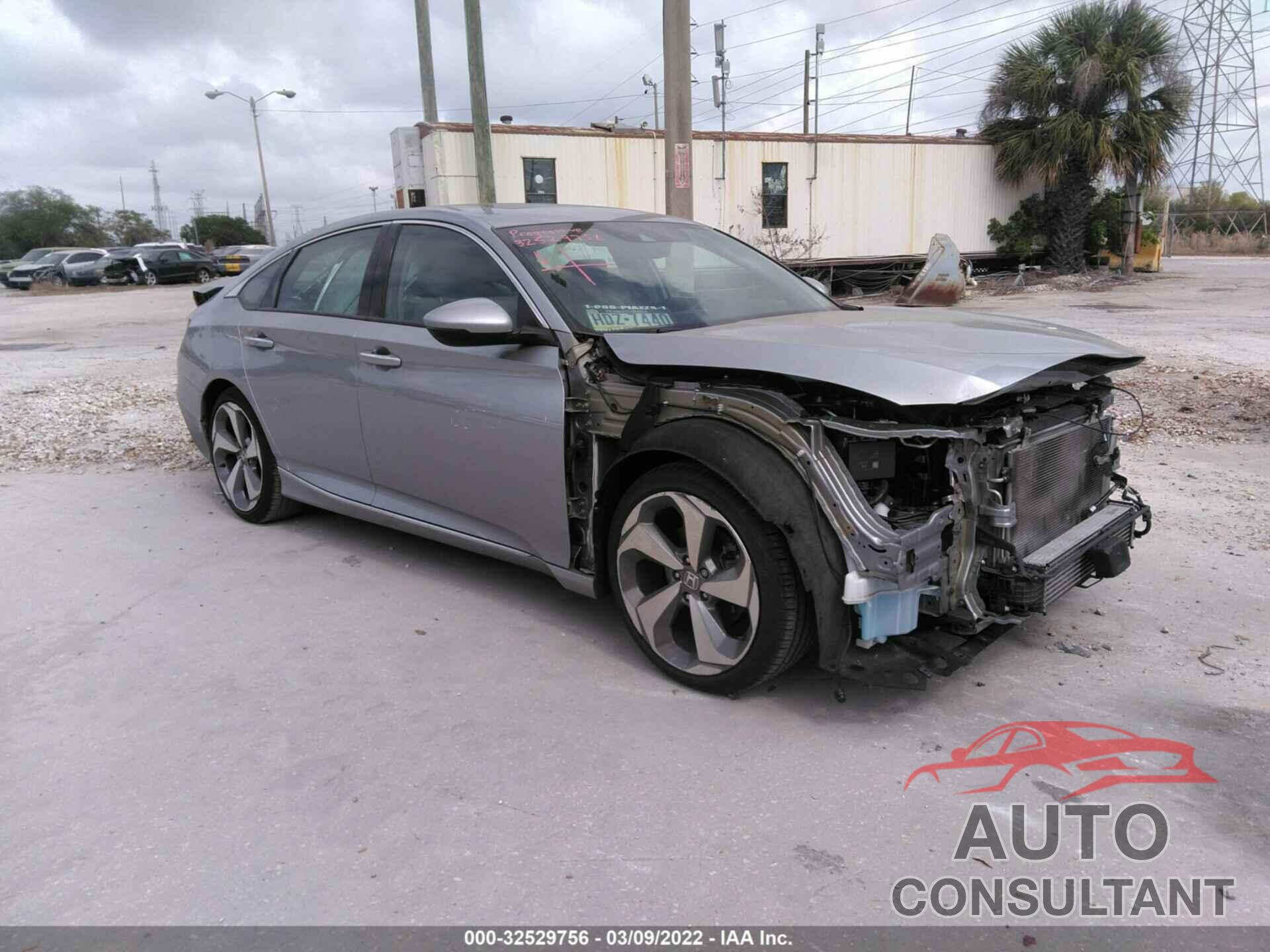 HONDA ACCORD SEDAN 2018 - 1HGCV1F93JA136419