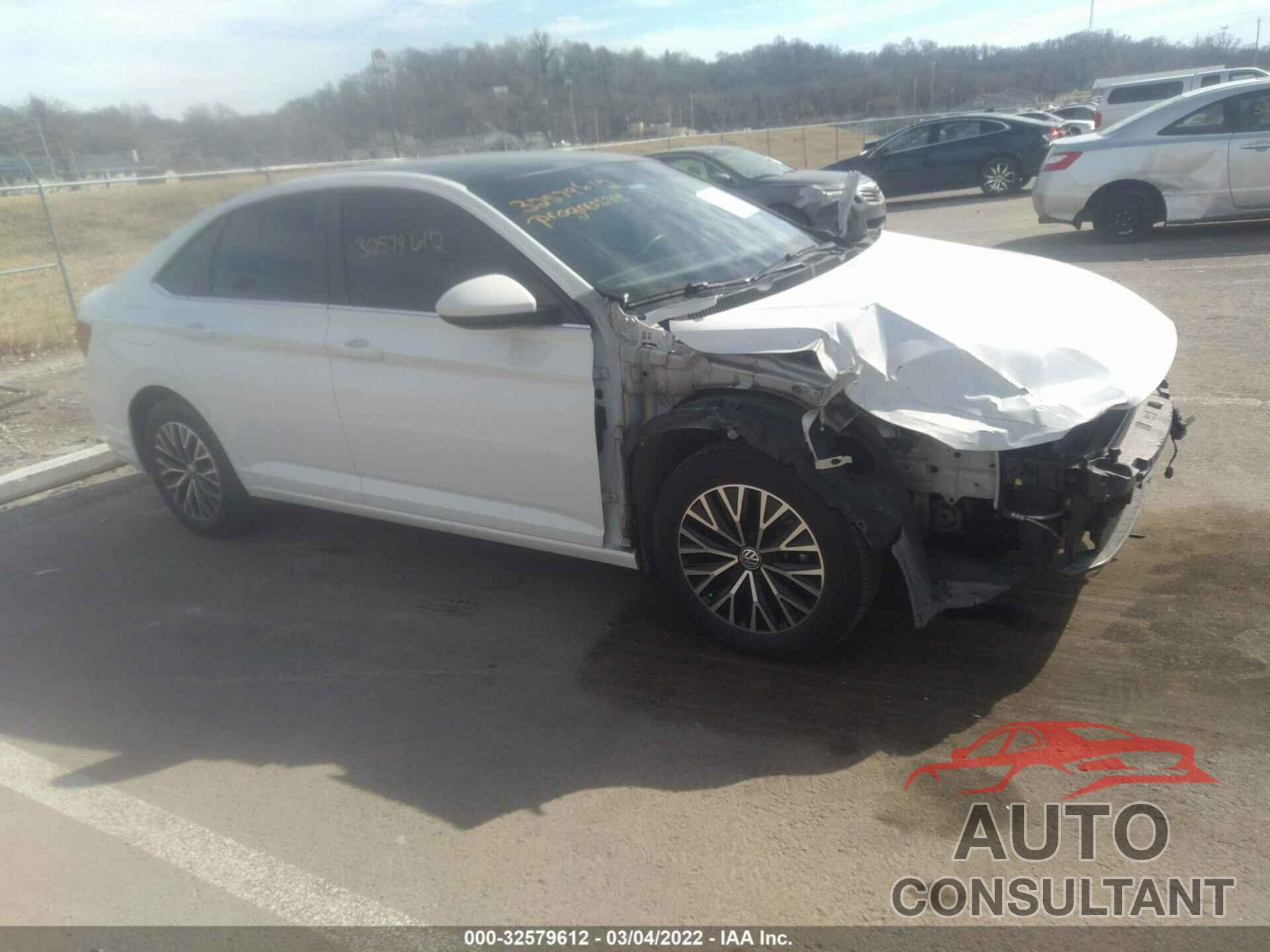 VOLKSWAGEN JETTA 2019 - 3VWC57BU1KM113864