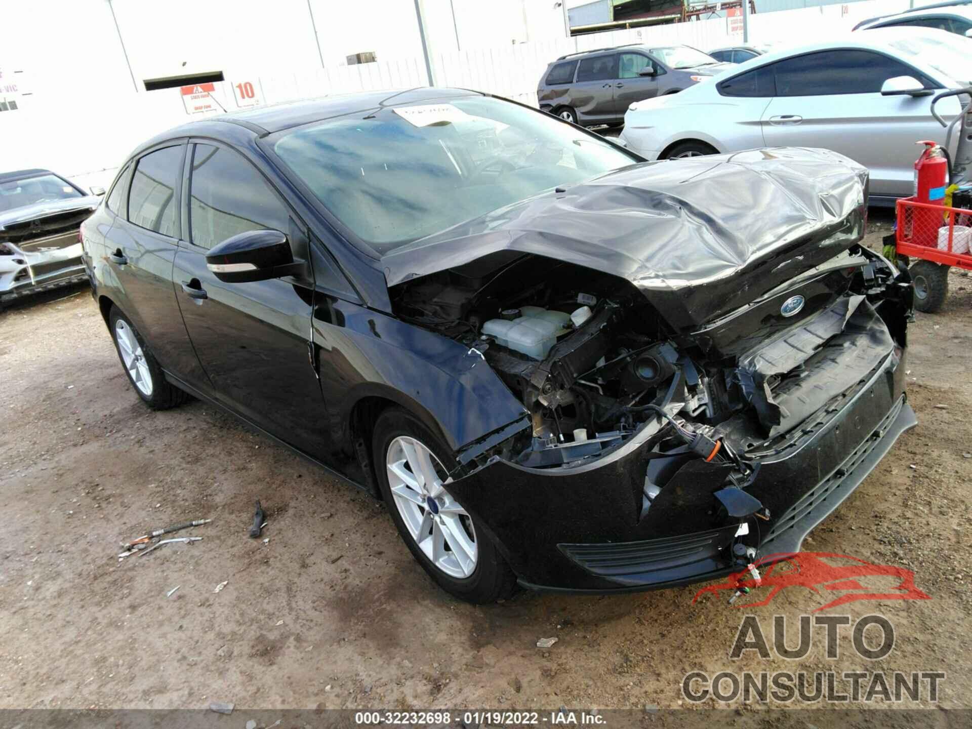 FORD FOCUS 2017 - 1FADP3F24HL328500