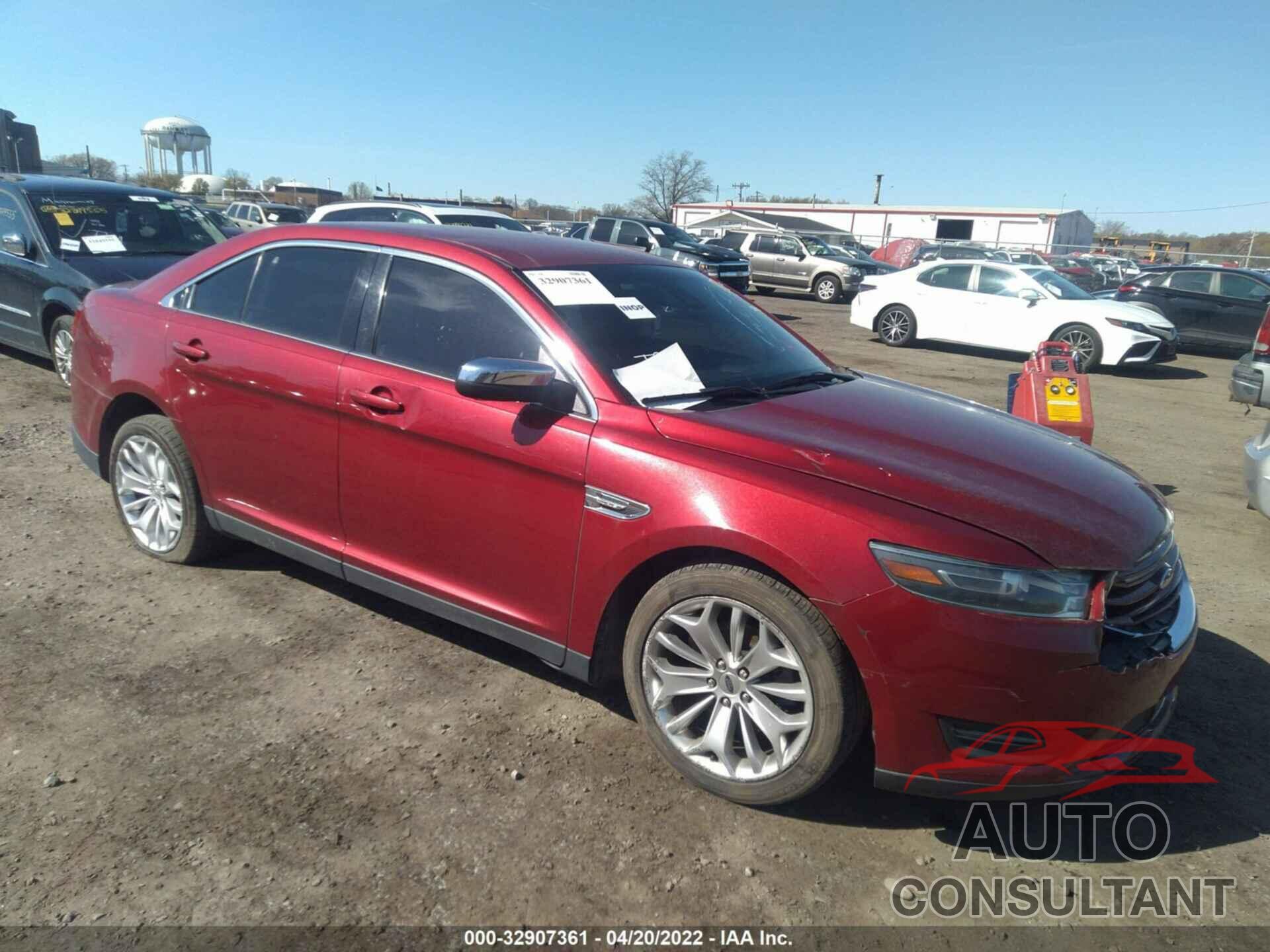 FORD TAURUS 2017 - 1FAHP2F86HG104685