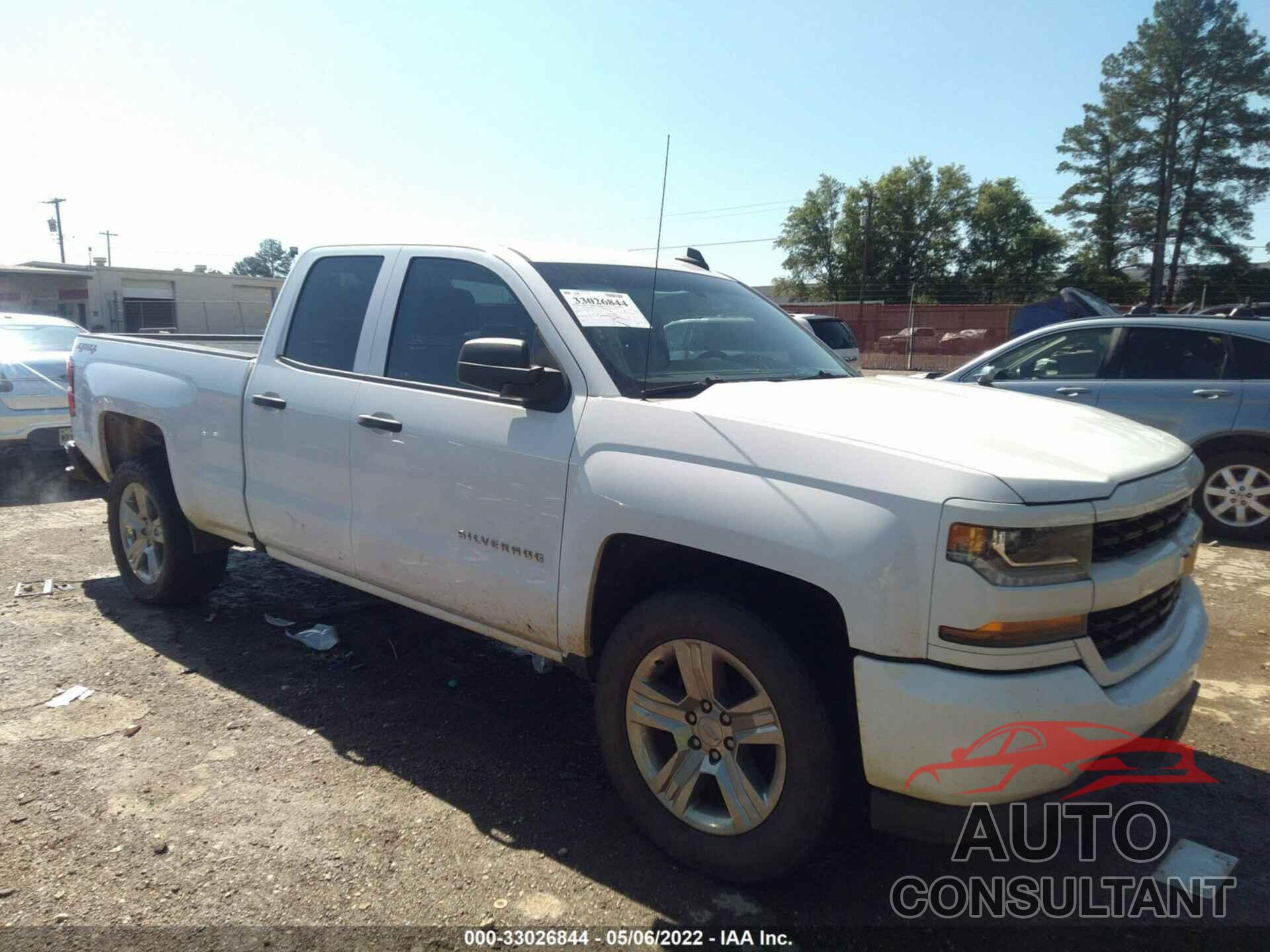 CHEVROLET SILVERADO 1500 2018 - 1GCVKPECXJZ105718