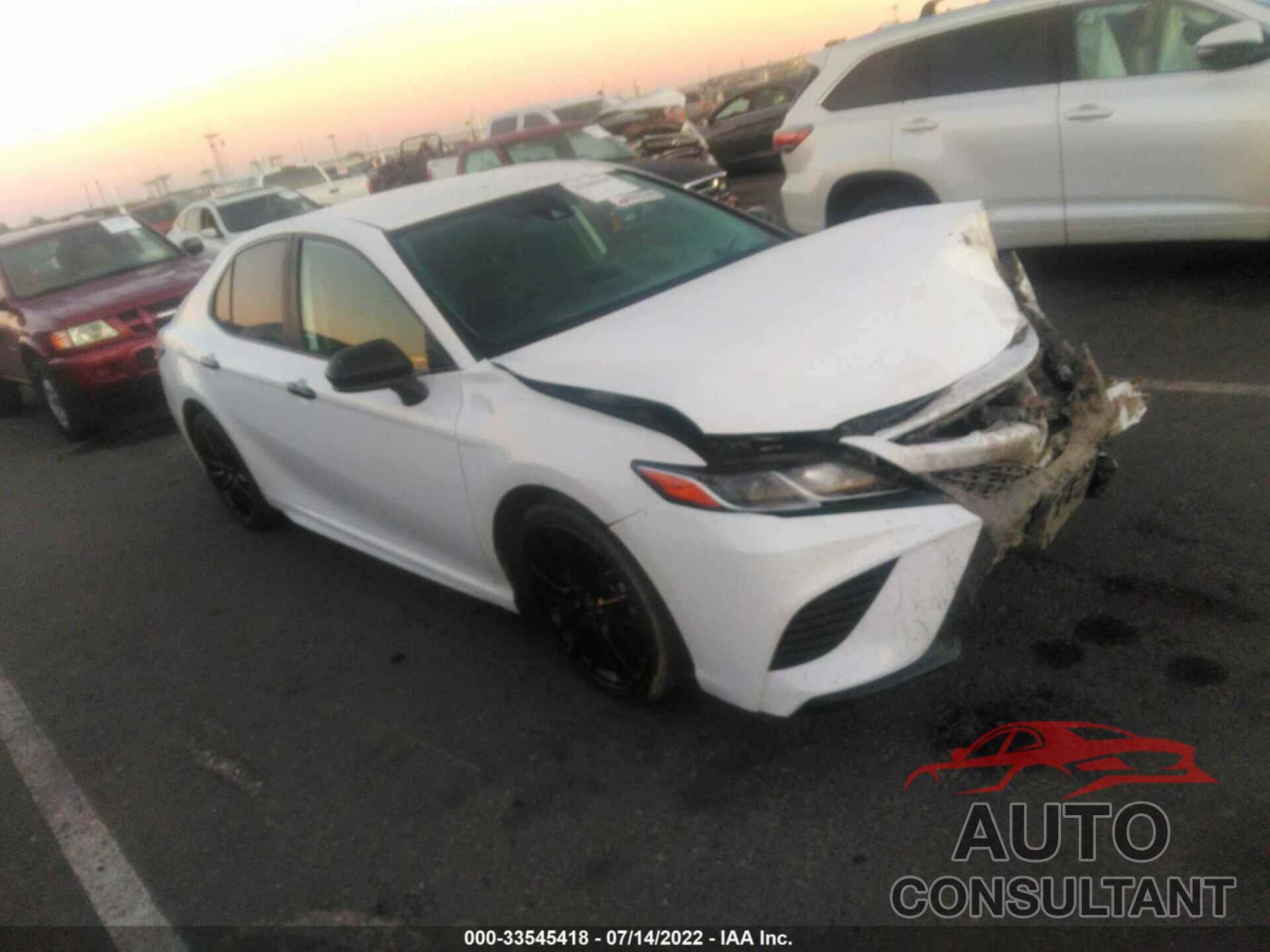 TOYOTA CAMRY 2019 - 4T1B11HK2KU244290