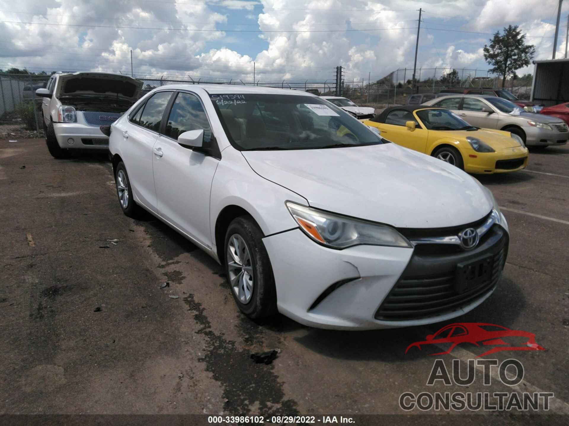 TOYOTA CAMRY 2016 - 4T4BF1FK4GR519594