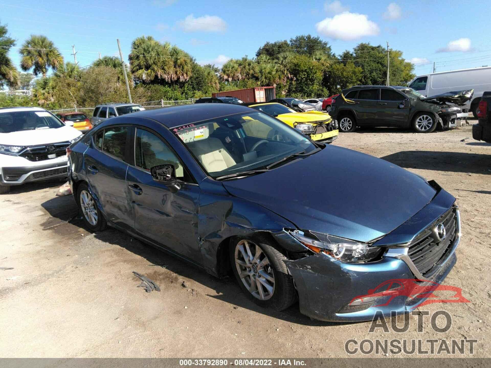 MAZDA MAZDA3 4-DOOR 2018 - 3MZBN1U7XJM269125