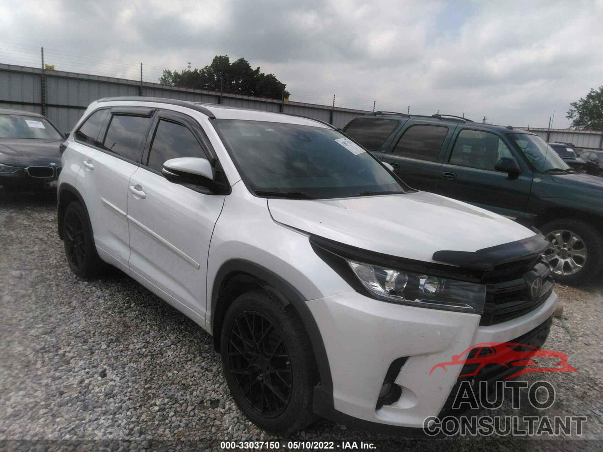 TOYOTA HIGHLANDER 2018 - 5TDJZRFH1JS499918