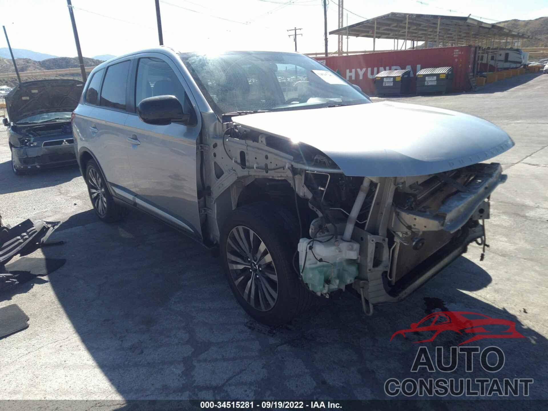 MITSUBISHI OUTLANDER 2020 - JA4AD2A33LZ004115