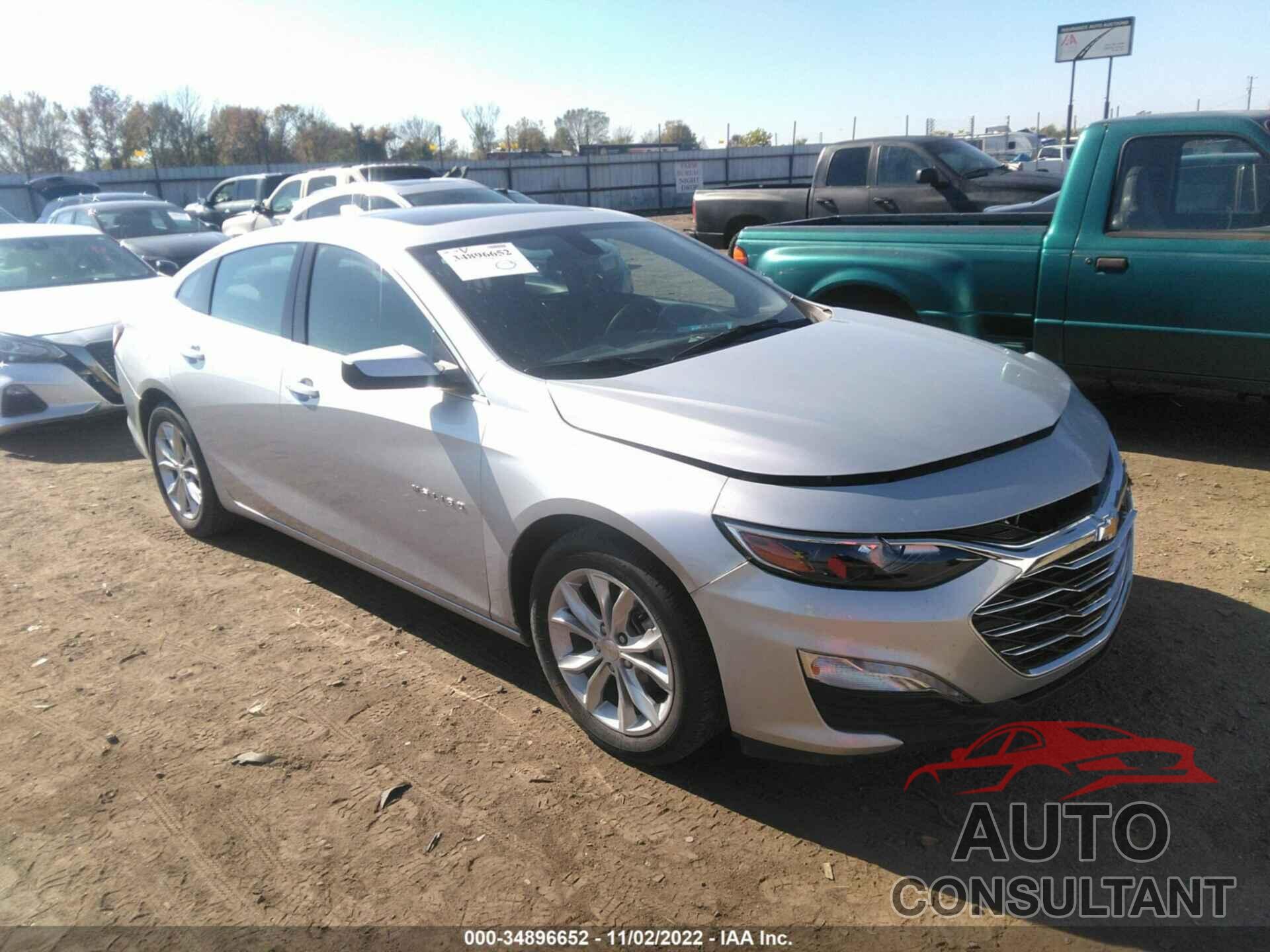 CHEVROLET MALIBU 2021 - 1G1ZD5ST1MF013318