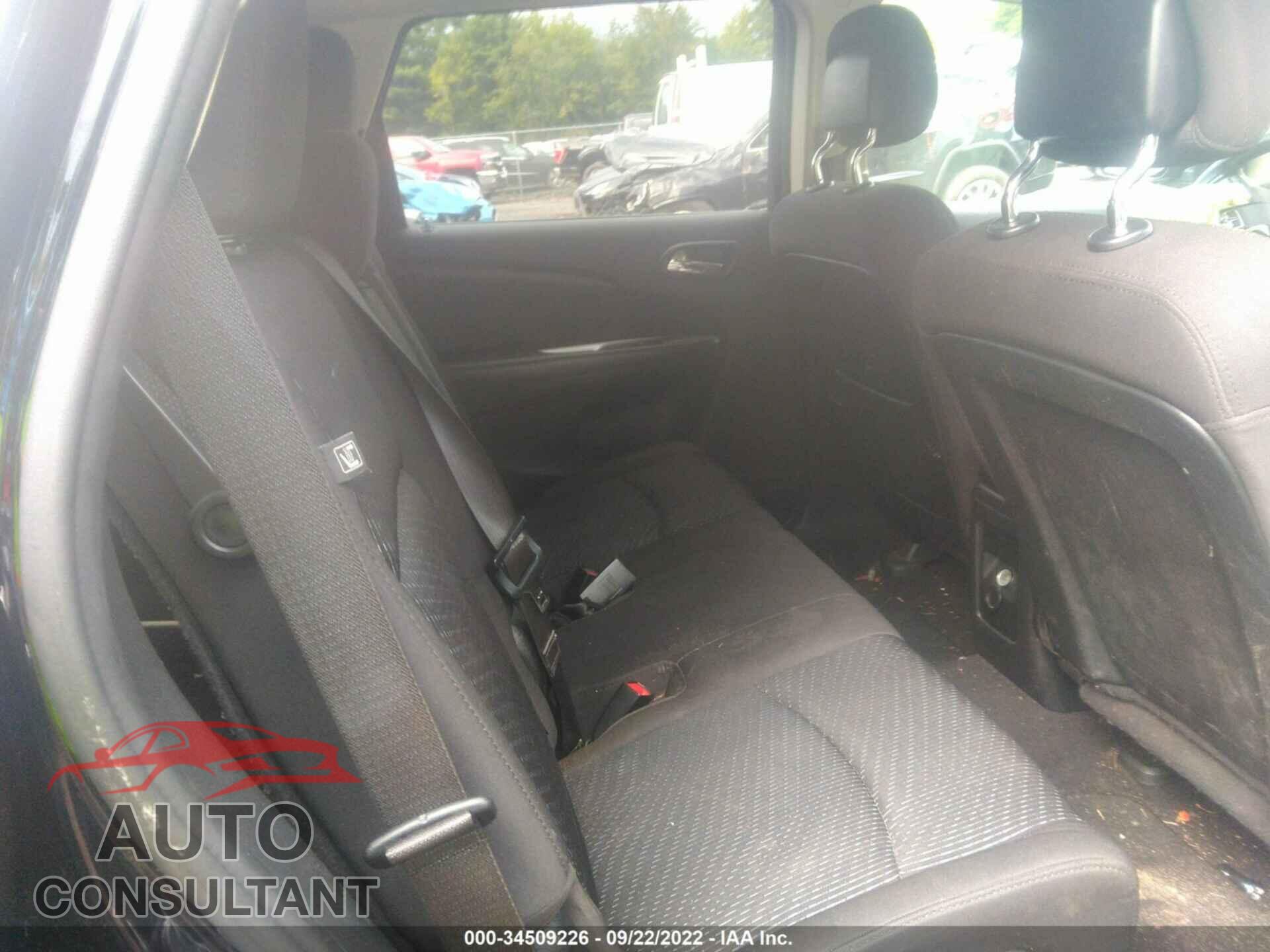 DODGE JOURNEY 2017 - 3C4PDCBG2HT526949