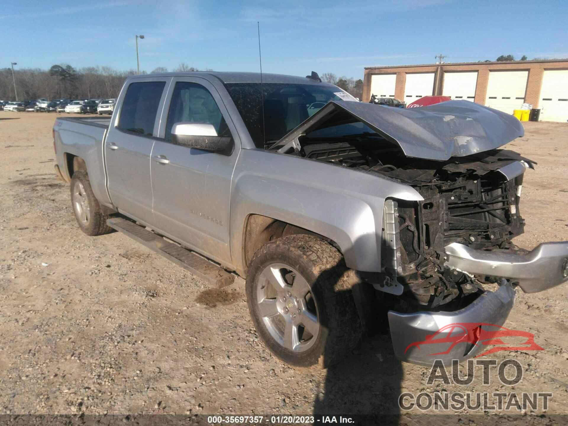 CHEVROLET SILVERADO 1500 2018 - 3GCUKREC8JG279505