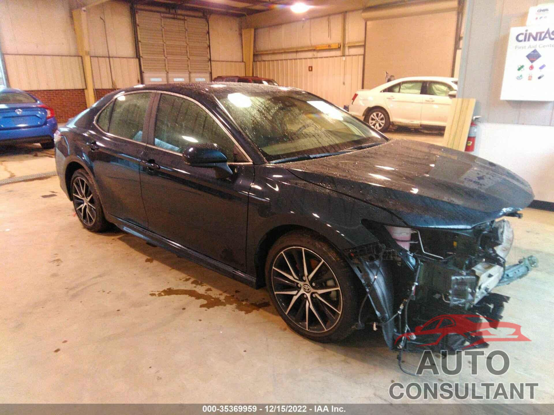 TOYOTA CAMRY 2021 - 4T1G11AK8MU526047