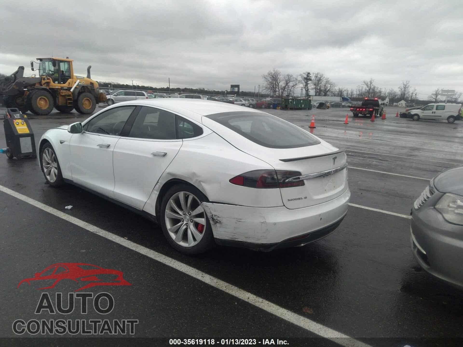 TESLA MODEL S 2015 - 5YJSA1H42FF100274