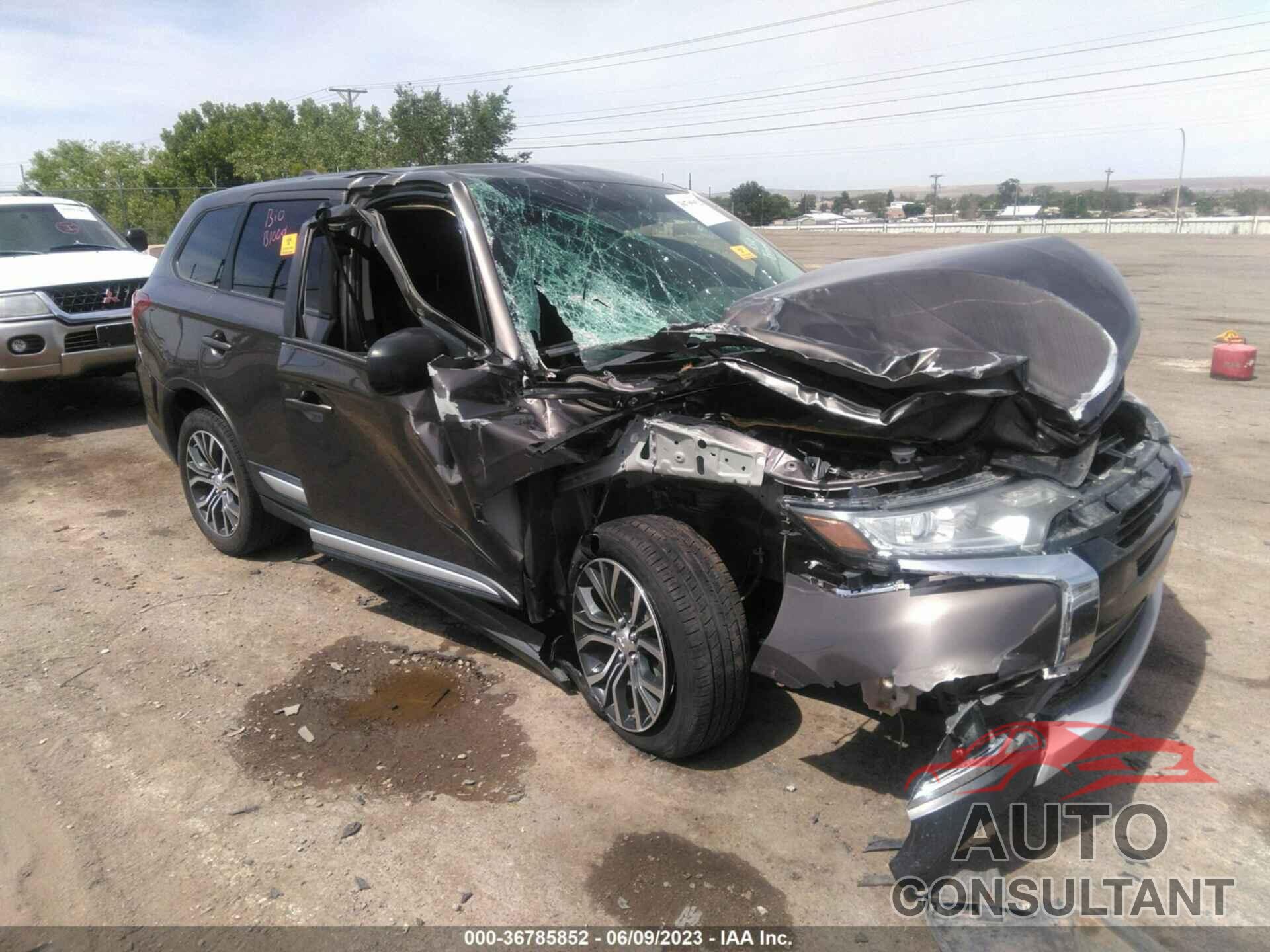MITSUBISHI OUTLANDER 2017 - JA4AZ2A37HZ018155