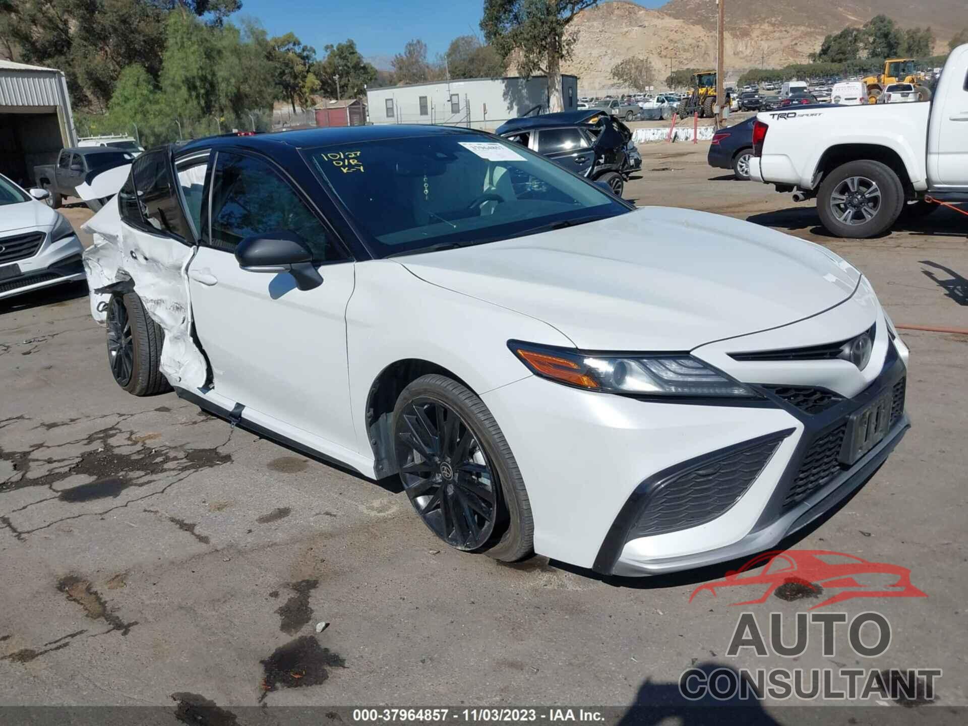 TOYOTA CAMRY 2022 - 4T1K61AK2NU028939