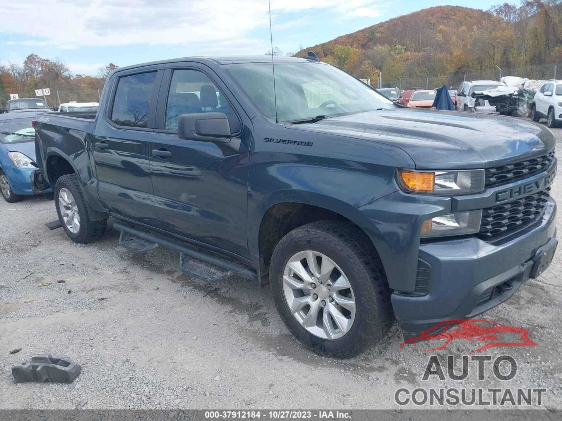 CHEVROLET SILVERADO 1500 2021 - 1GCPYBEK4MZ205383
