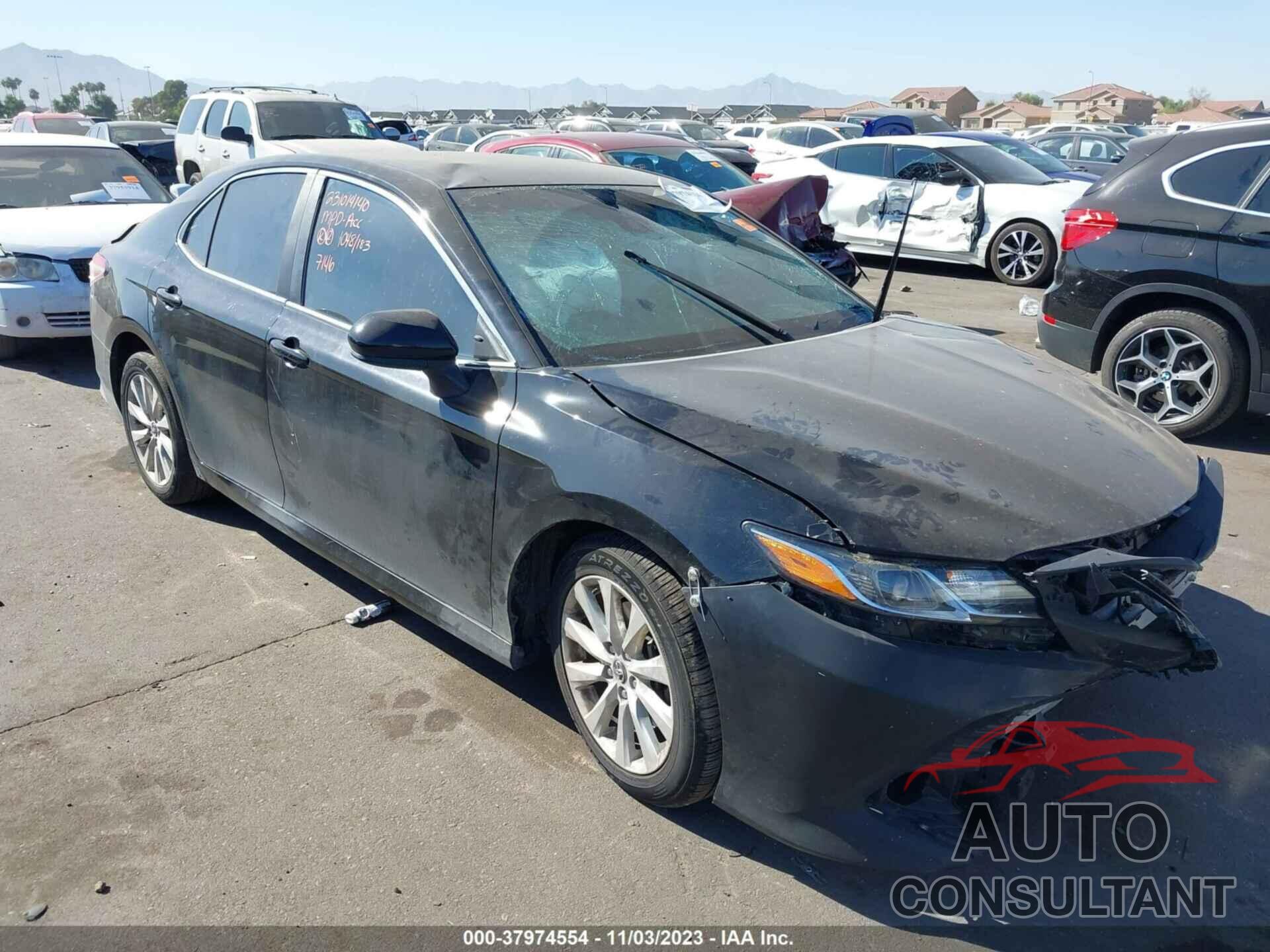 TOYOTA CAMRY 2018 - 4T1B11HK4JU057146