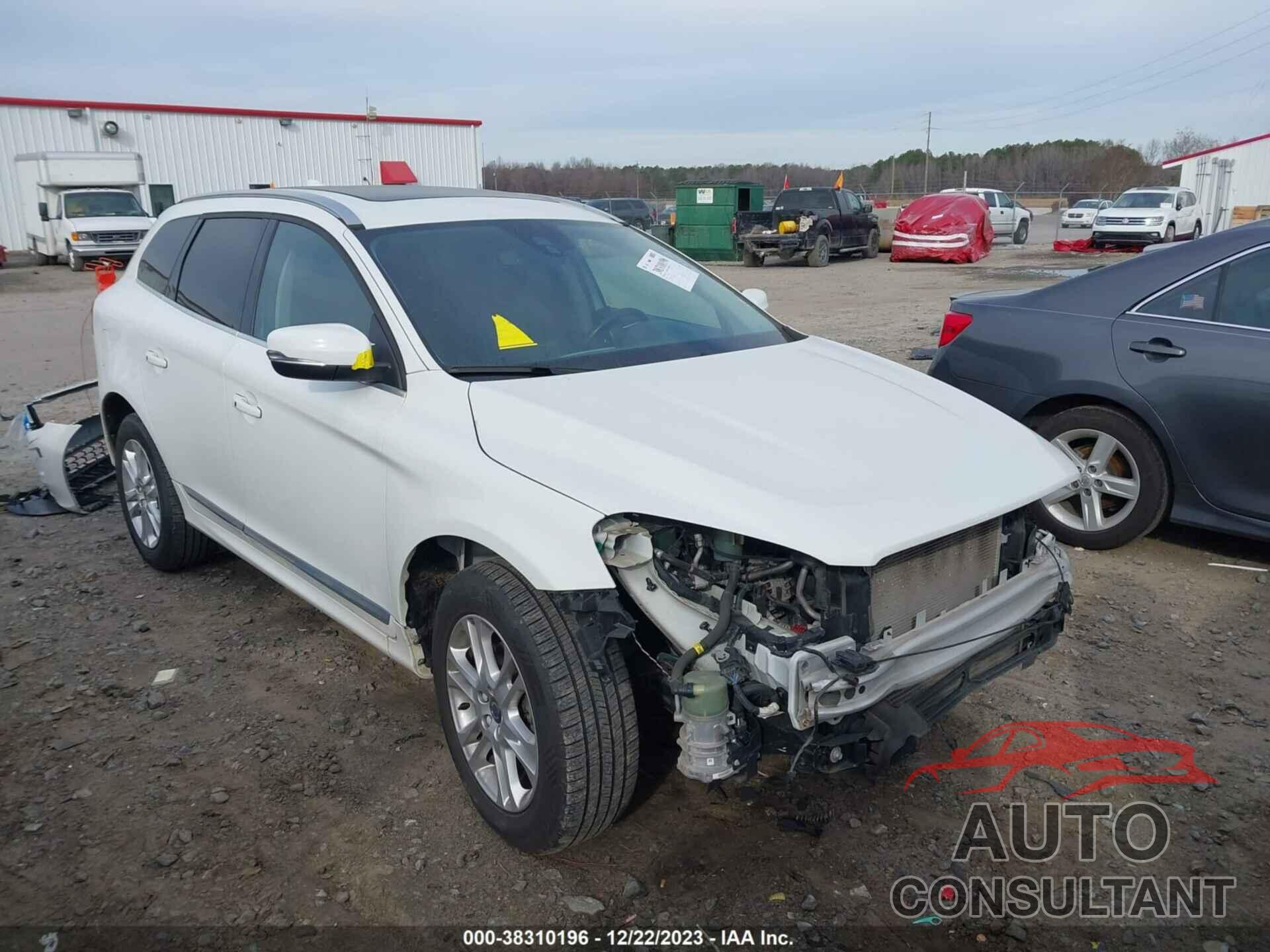 VOLVO XC60 2016 - YV4612RK3G2821032