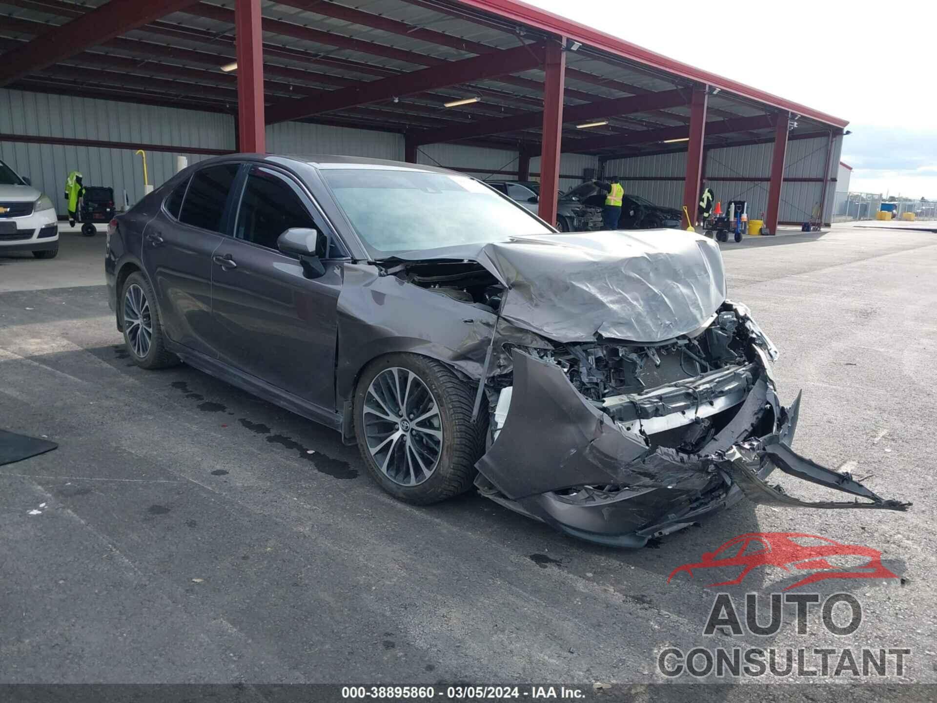 TOYOTA CAMRY 2019 - 4T1B11HK2KU717234