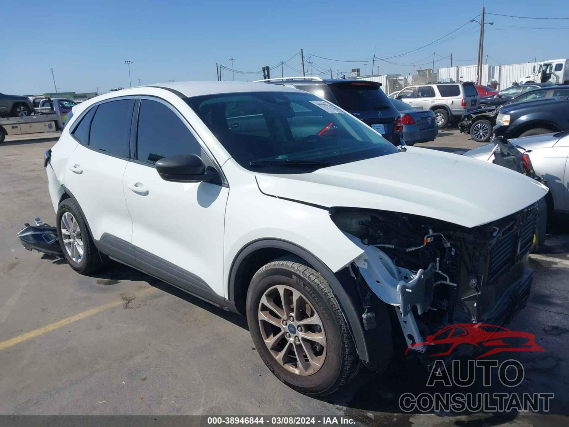 FORD ESCAPE 2022 - 1FMCU0G64NUB51205