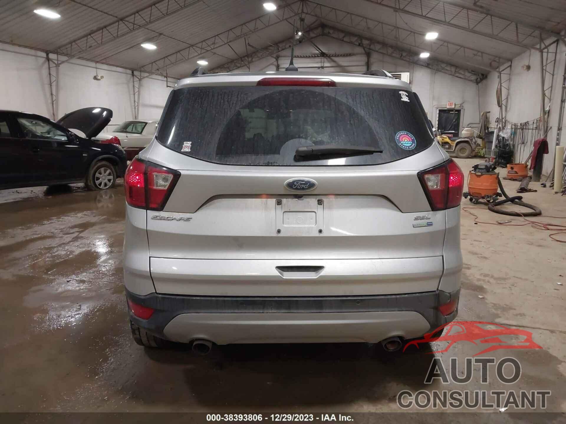 FORD ESCAPE 2019 - 1FMCU9HD4KUA76292