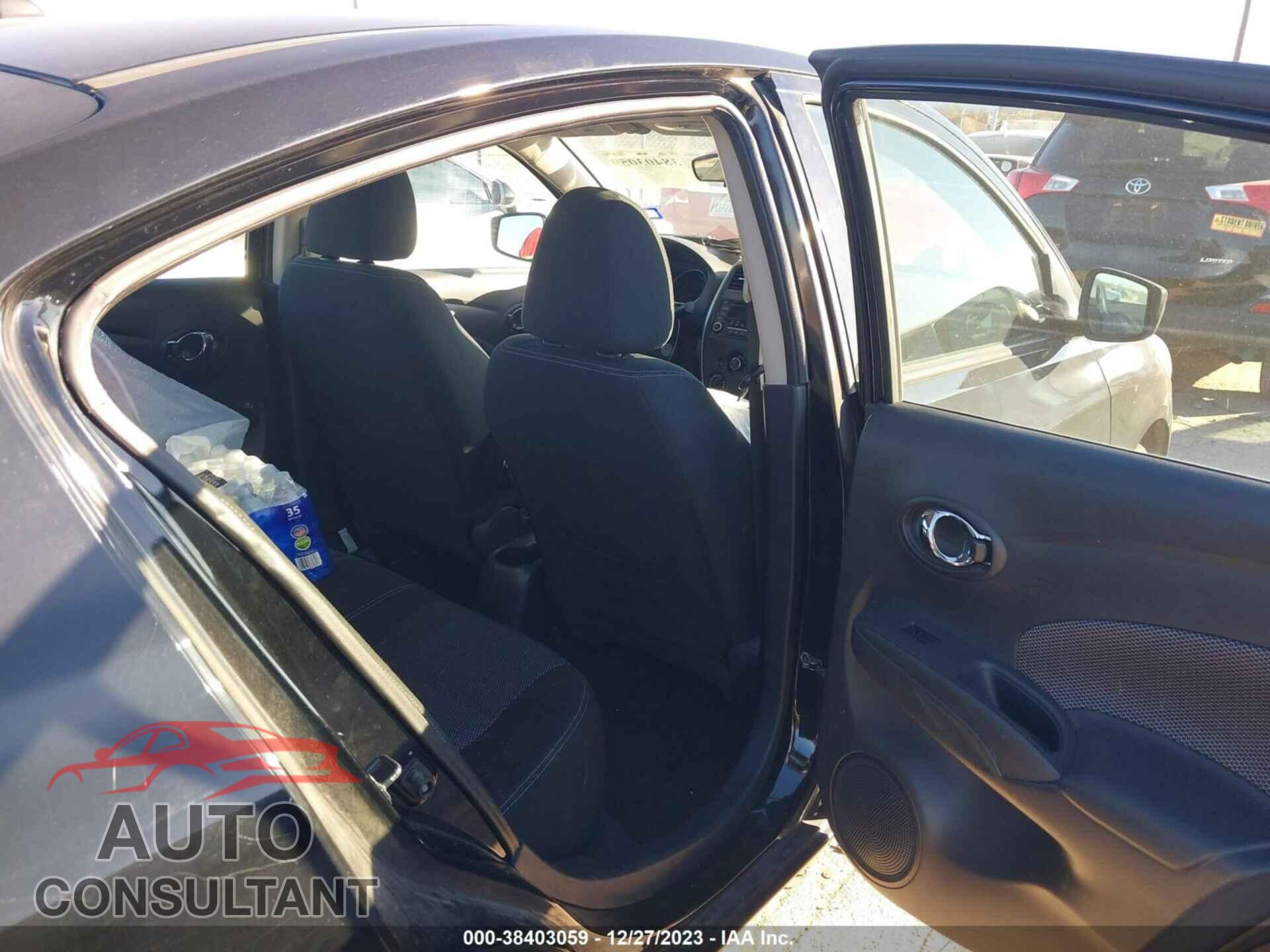 NISSAN VERSA 2017 - 3N1CN7AP7HL858540