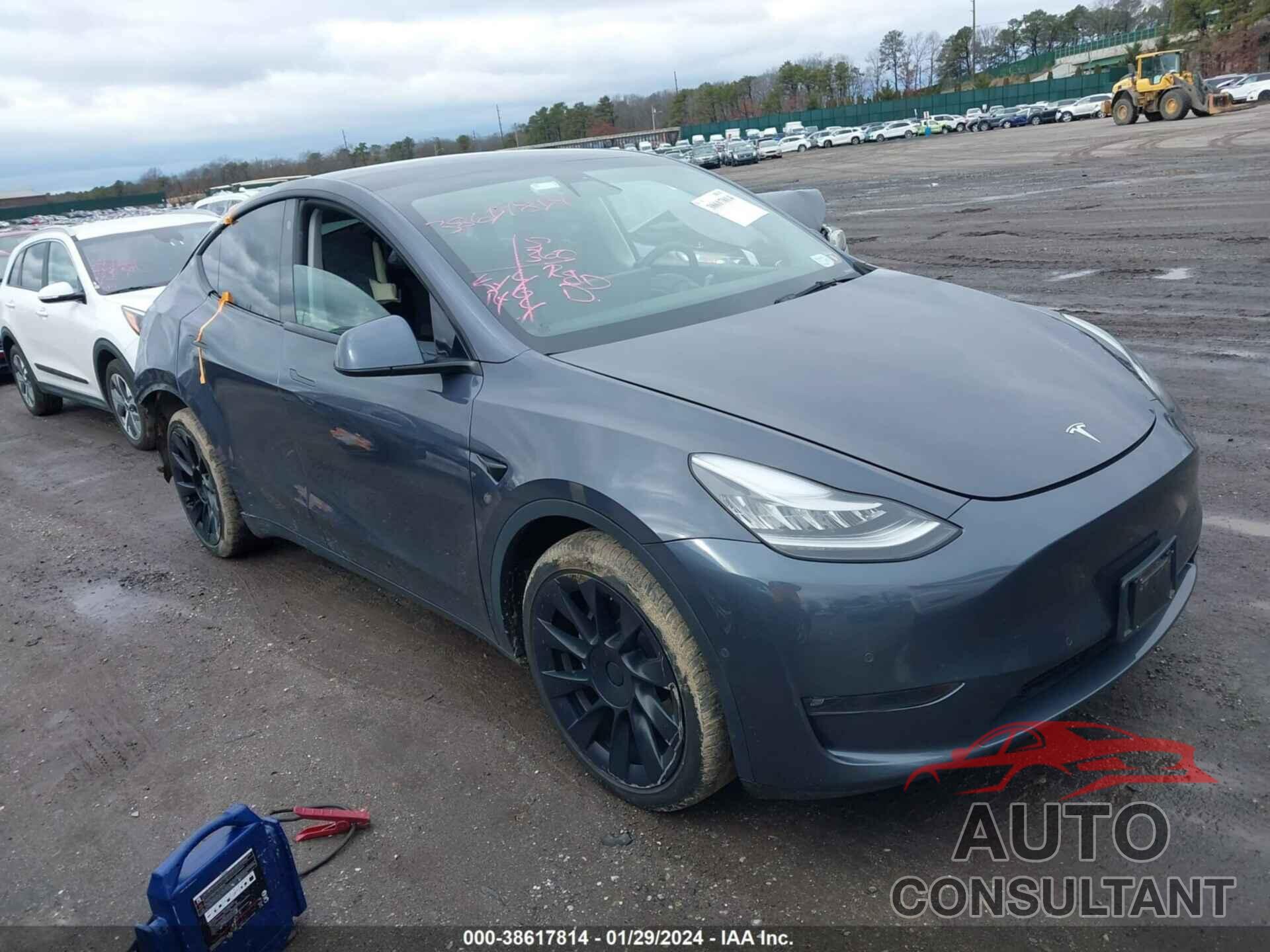 TESLA MODEL Y 2021 - 5YJYGDEE5MF125514