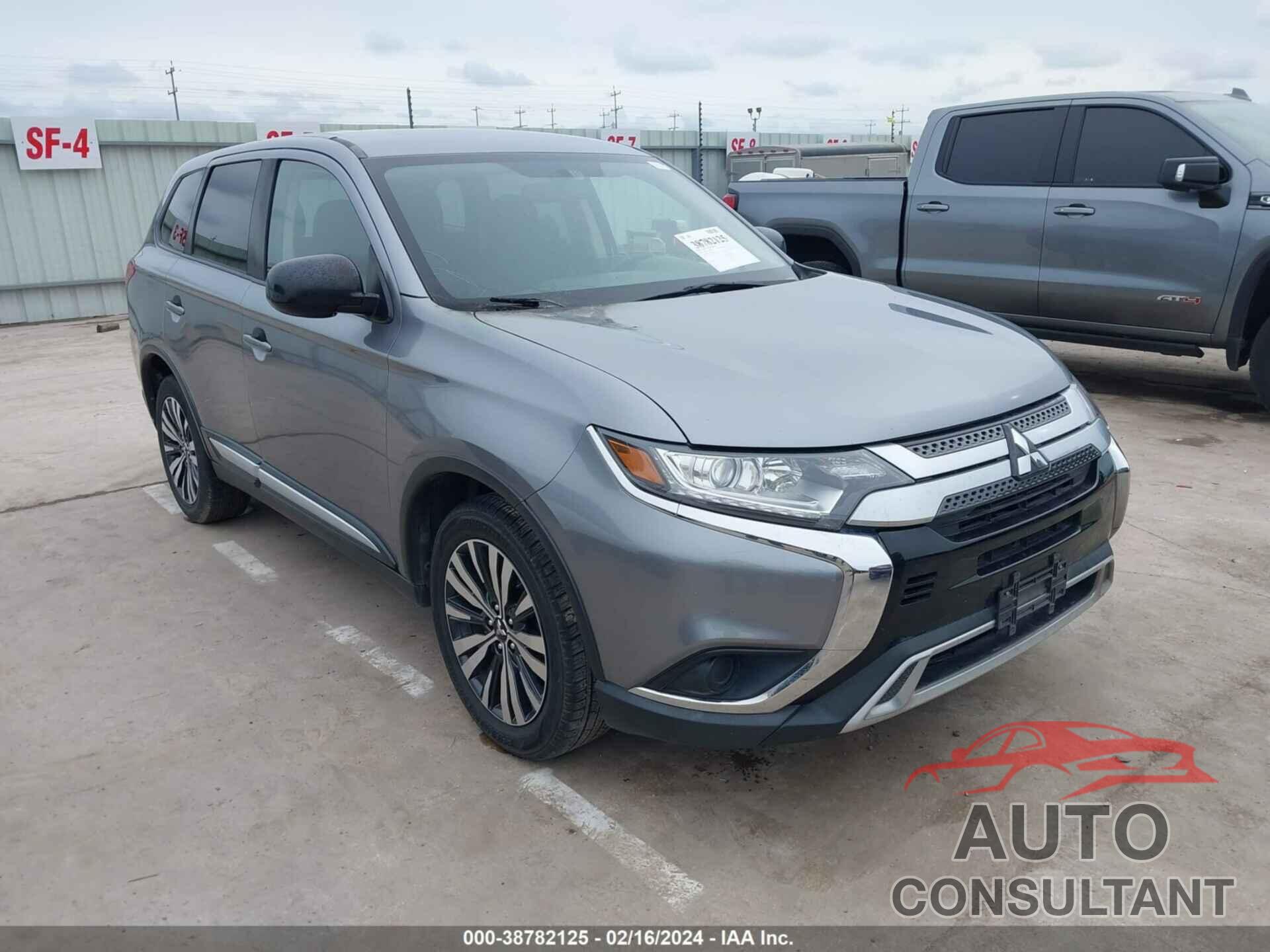 MITSUBISHI OUTLANDER 2019 - JA4AD2A3XKZ007592