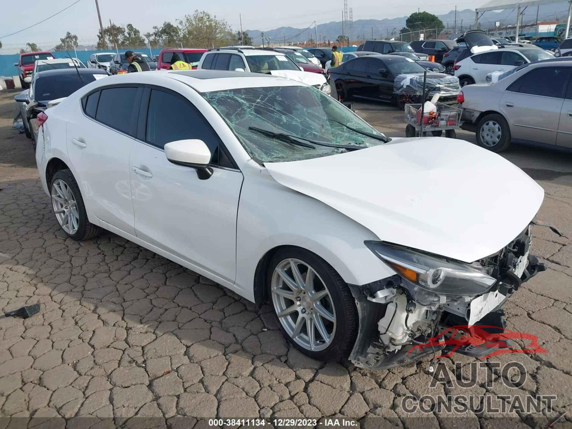 MAZDA MAZDA3 2017 - 3MZBN1W31HM130831