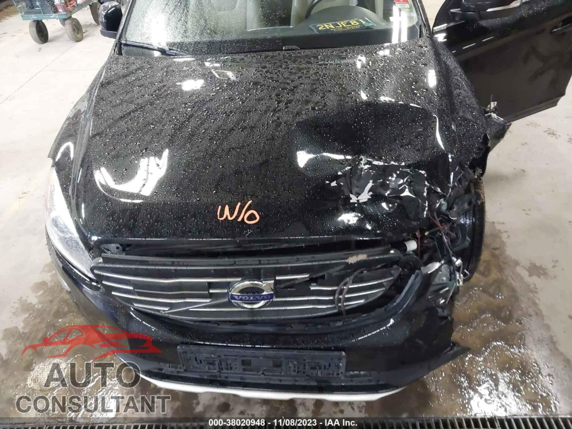 VOLVO XC60 2015 - YV4612RM4F2702101