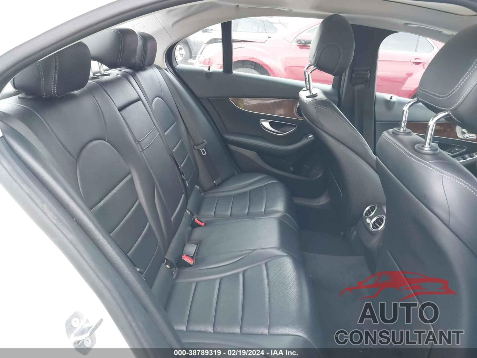 MERCEDES-BENZ C 300 2017 - 55SWF4JB5HU195427