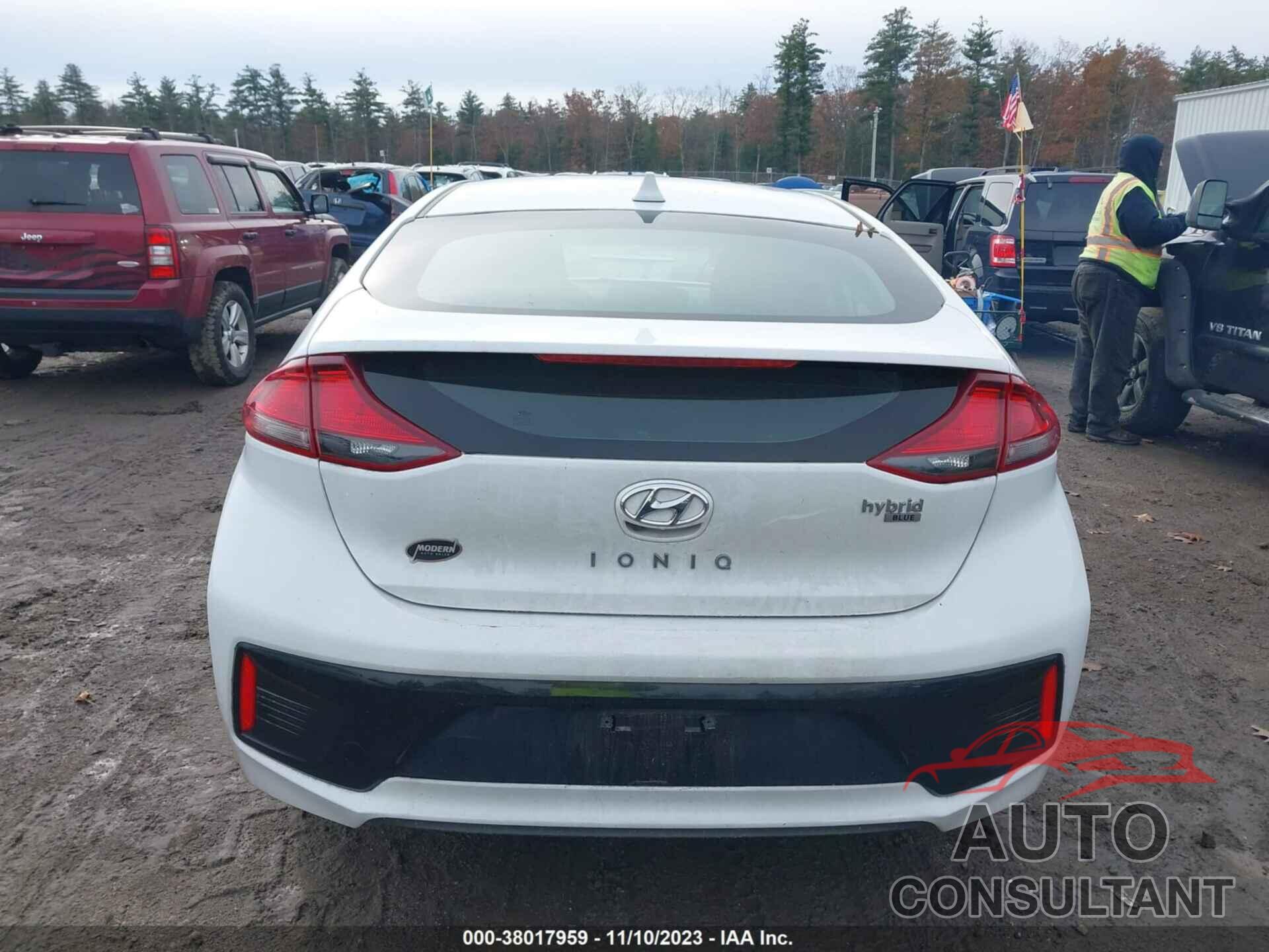 HYUNDAI IONIQ HYBRID 2019 - KMHC65LCXKU180352