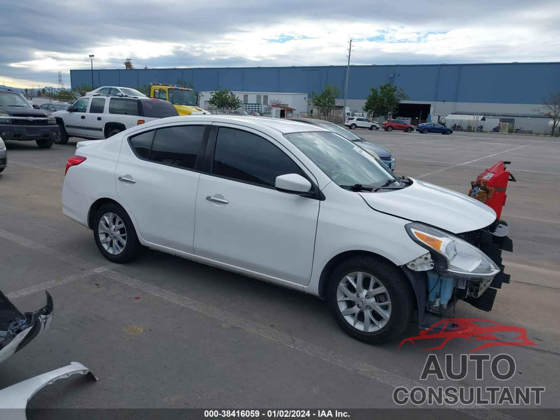 NISSAN VERSA 2018 - 3N1CN7AP3JL872165