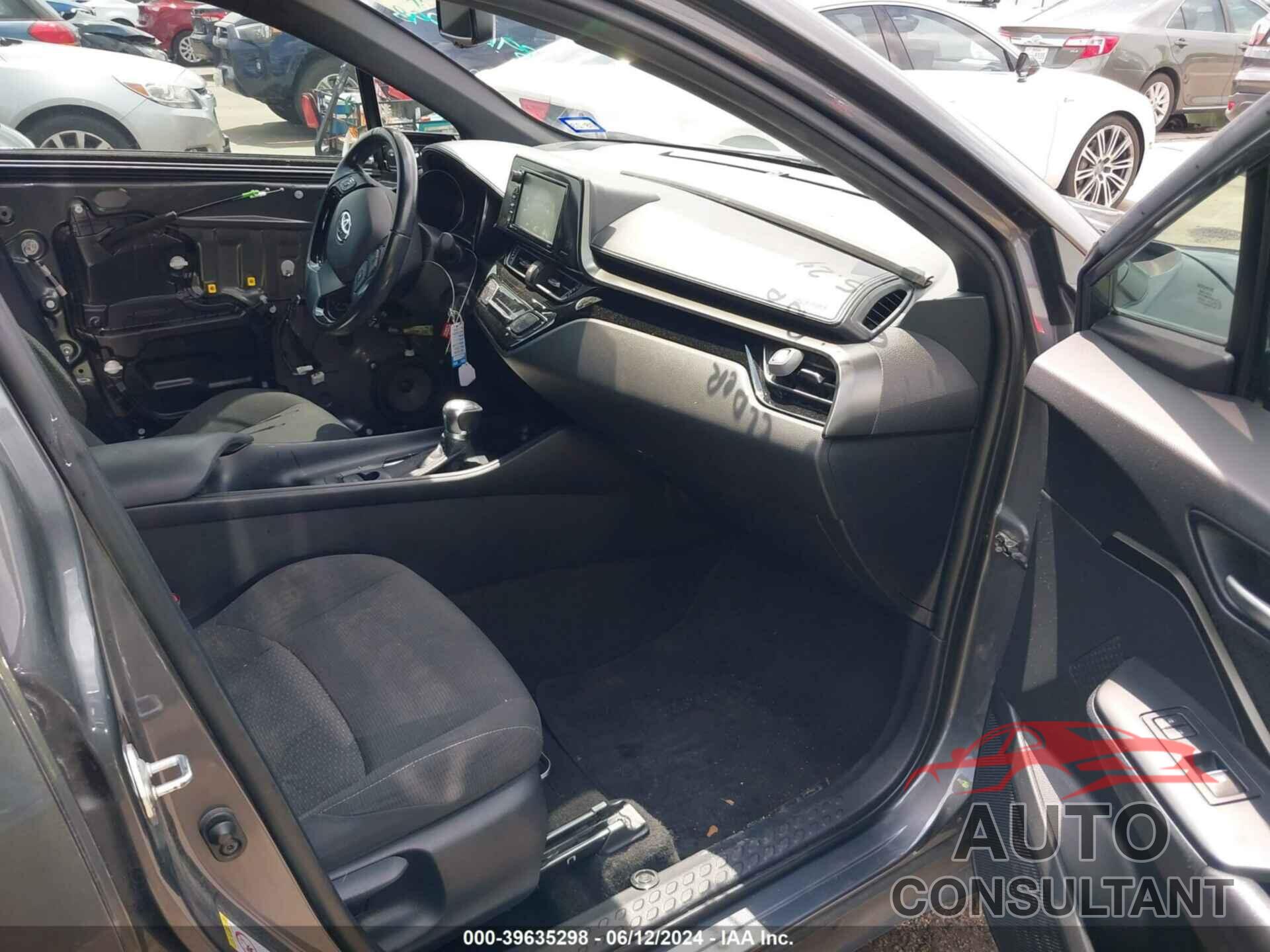 TOYOTA C-HR 2018 - NMTKHMBX8JR012686