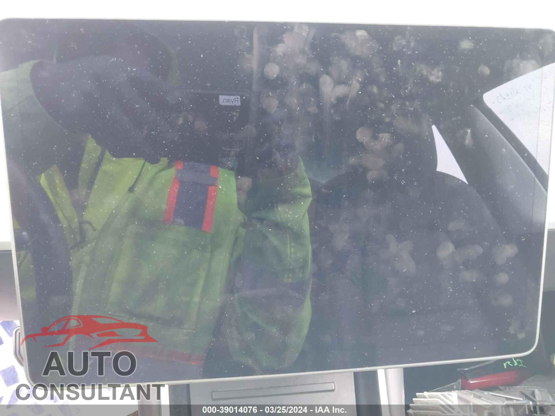 TESLA MODEL 3 2018 - 5YJ3E1EA1JF059986