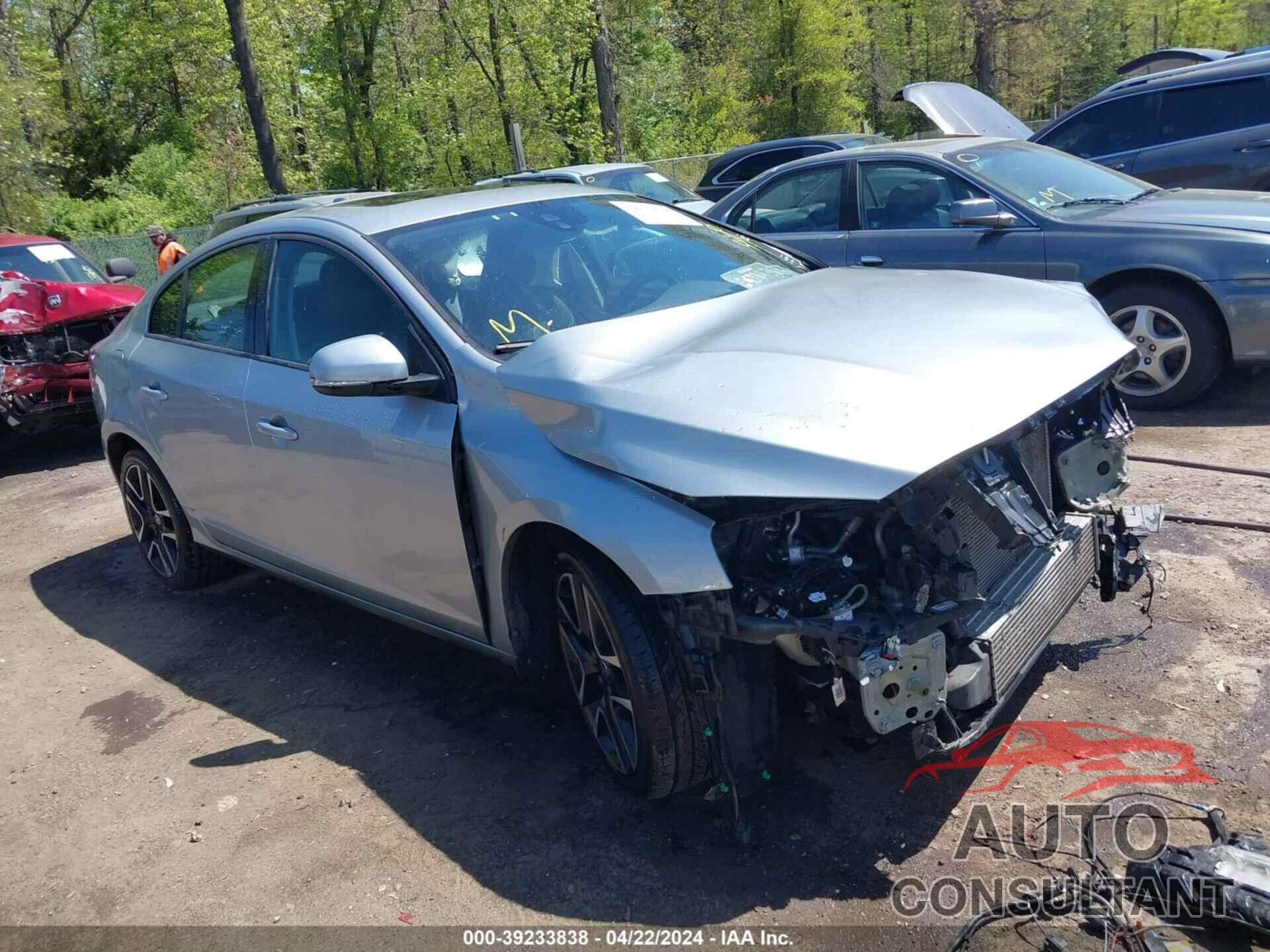 VOLVO S60 2017 - YV140MTL4H2437380